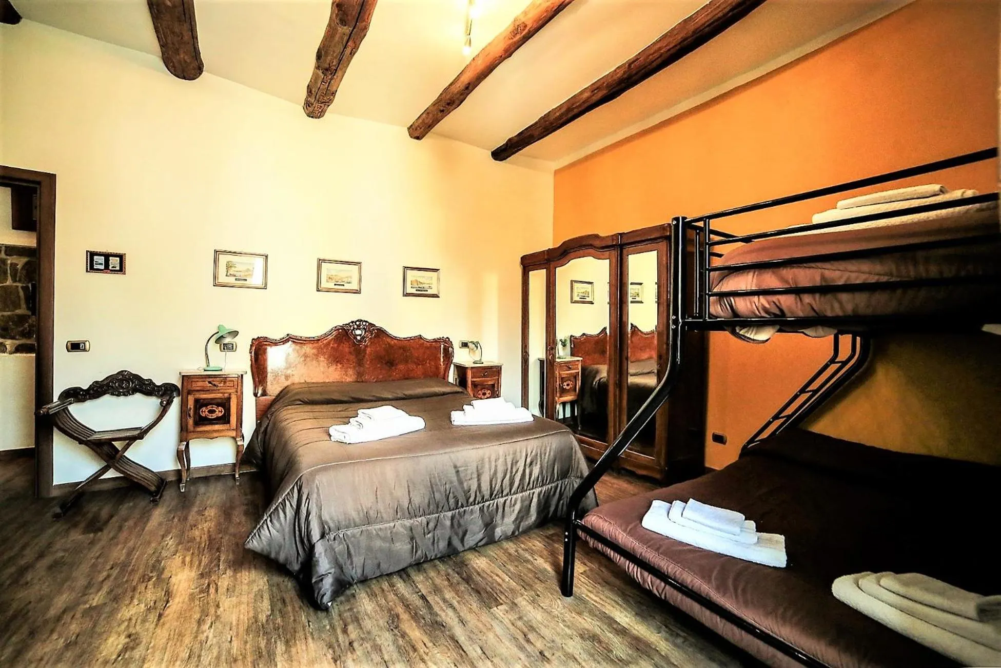 Bed in San Gennaro B&B