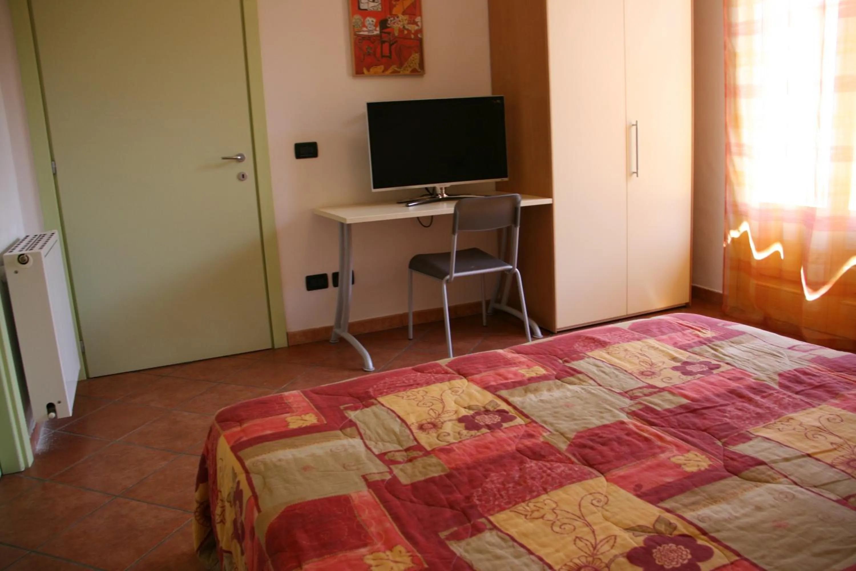 Photo of the whole room, Bed in Residence Corso Monferrato