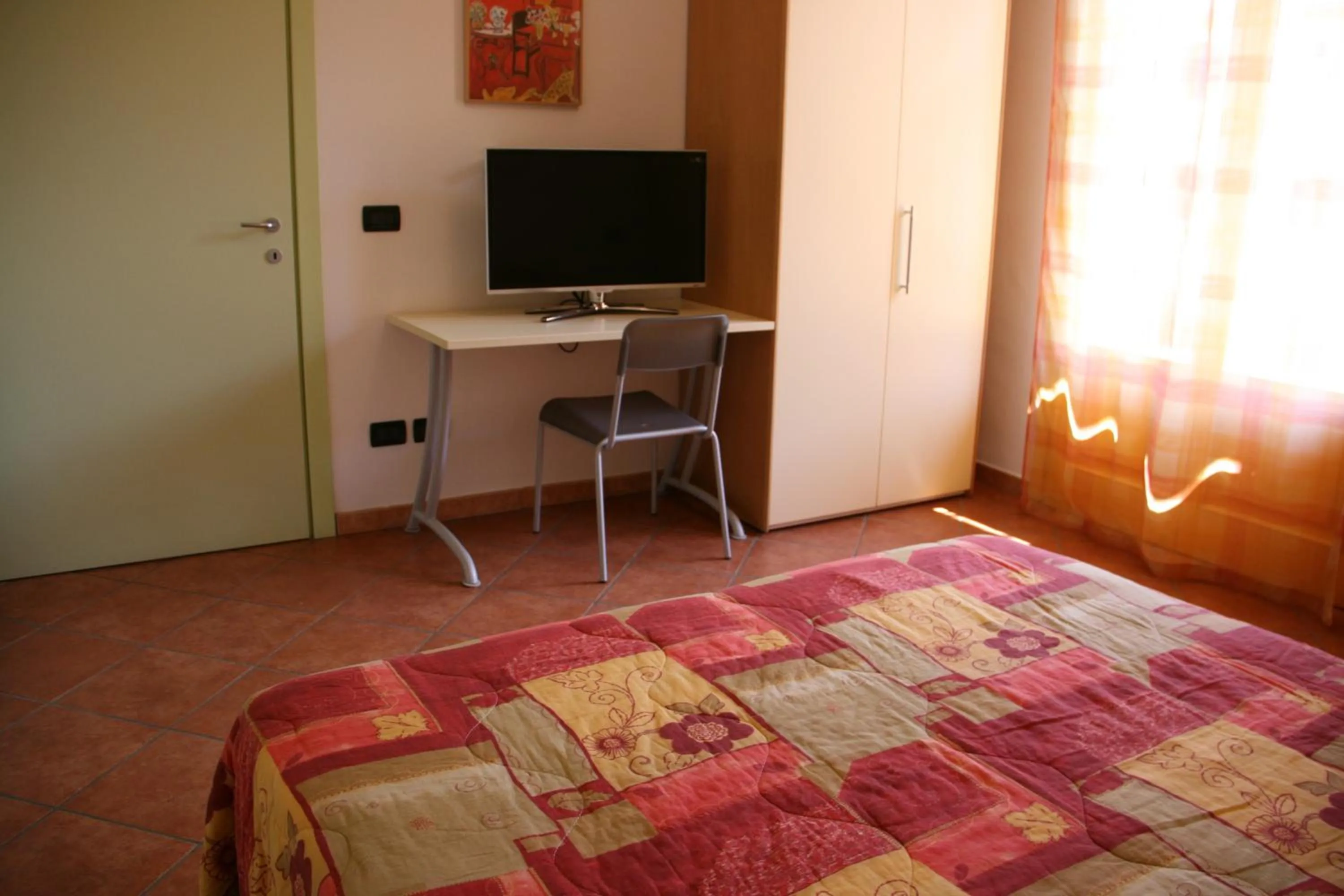 Photo of the whole room, Bed in Residence Corso Monferrato