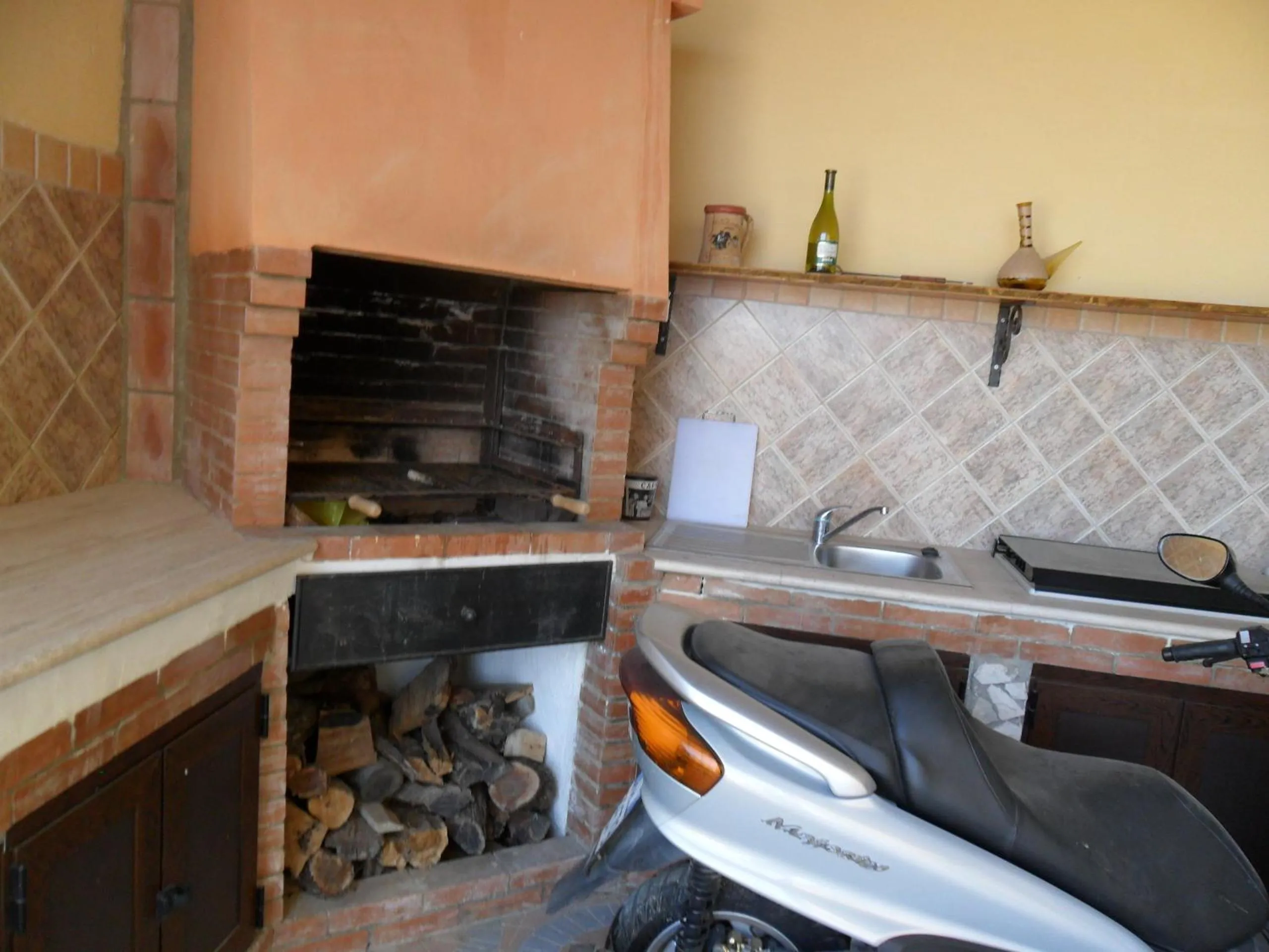 BBQ facilities in Villa Jolanda & Carmelo