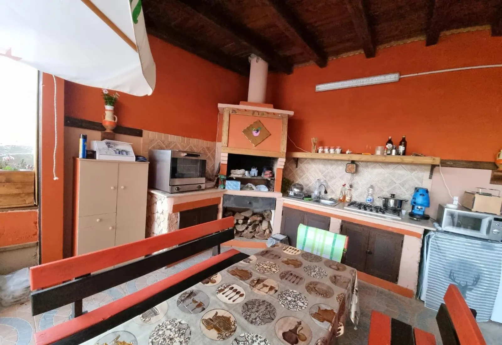 BBQ facilities in Villa Jolanda & Carmelo