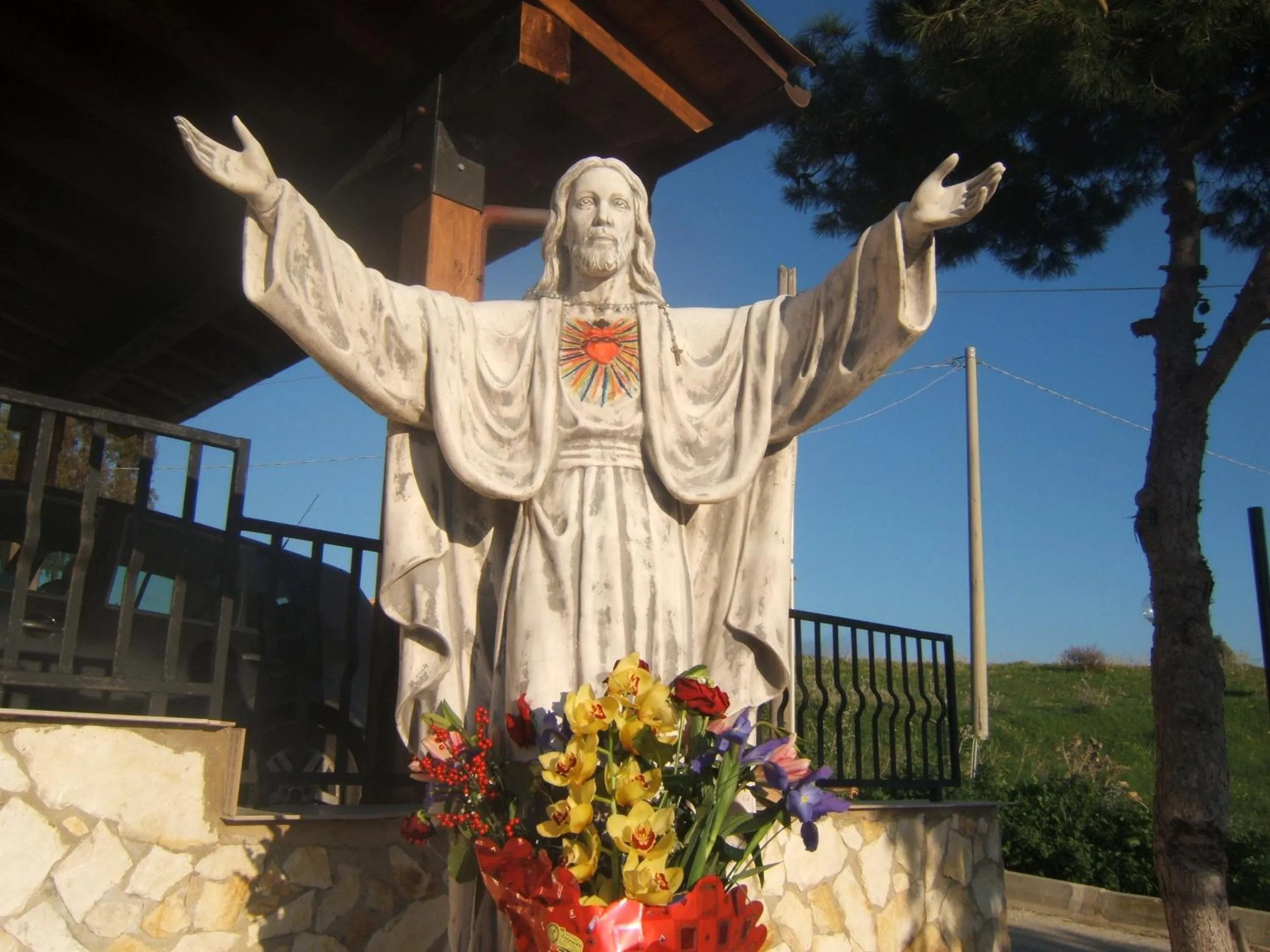 Property building in Villa Jolanda & Carmelo