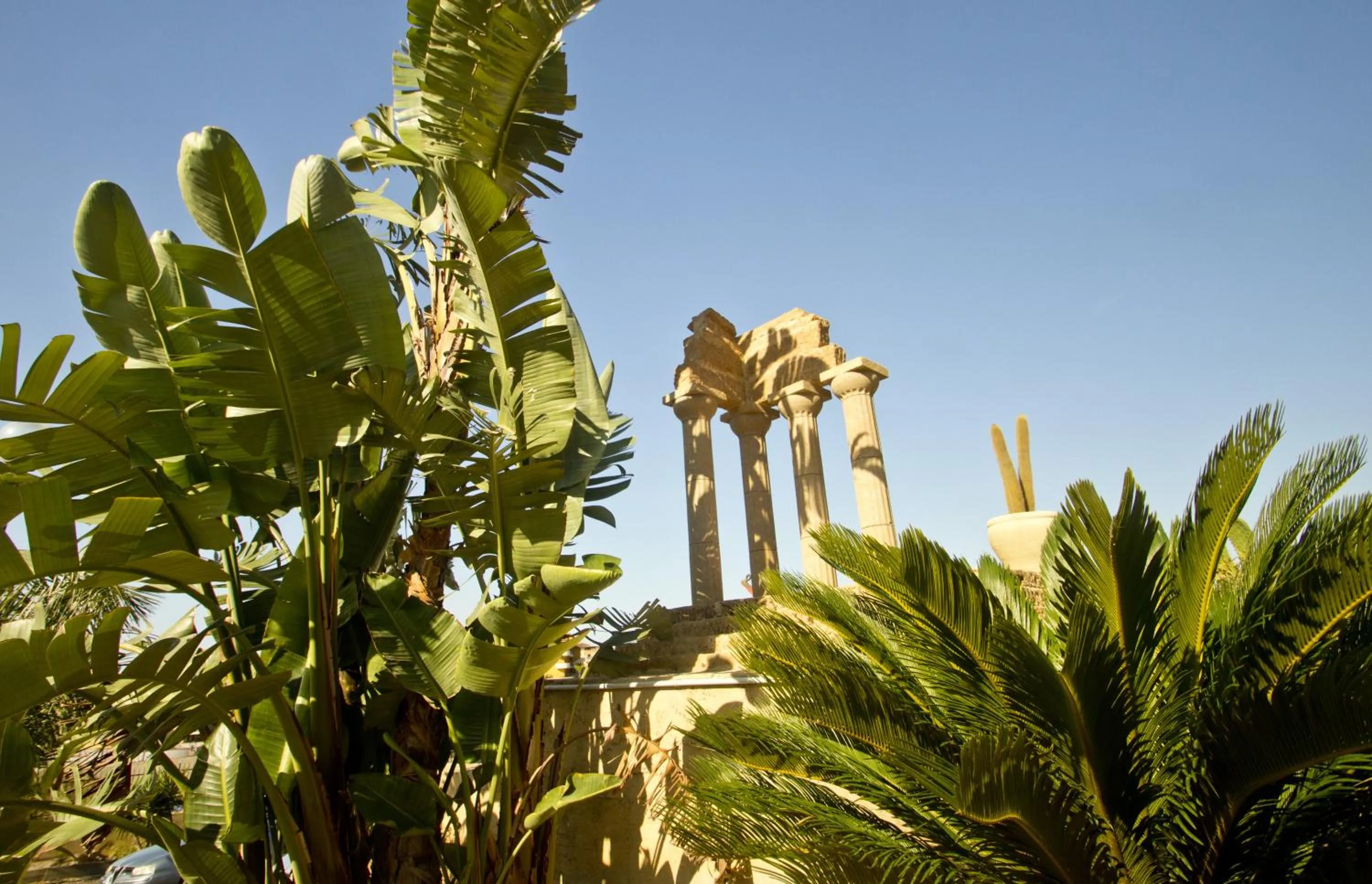 Property building in Villa Jolanda & Carmelo