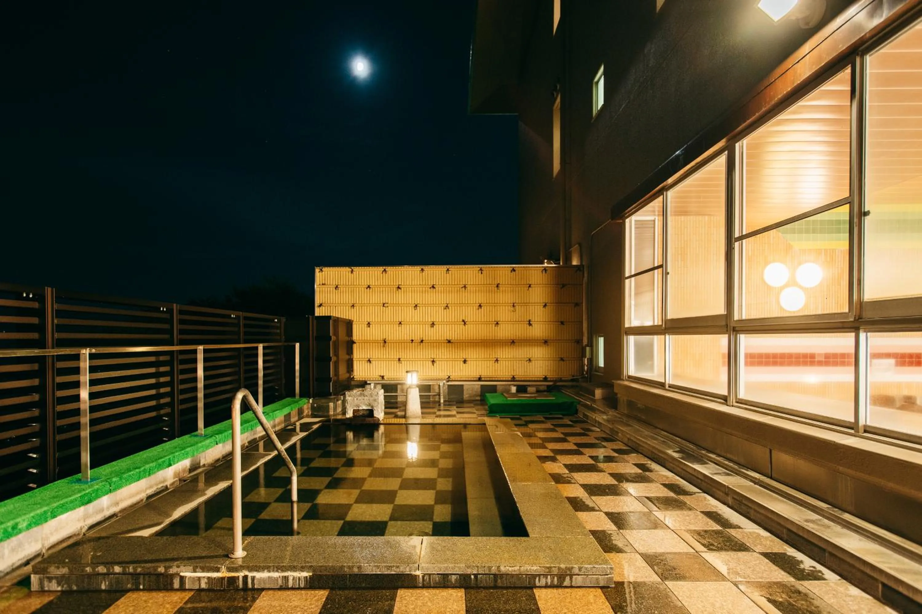 Public Bath in KAMENOI HOTEL Tondabayashi