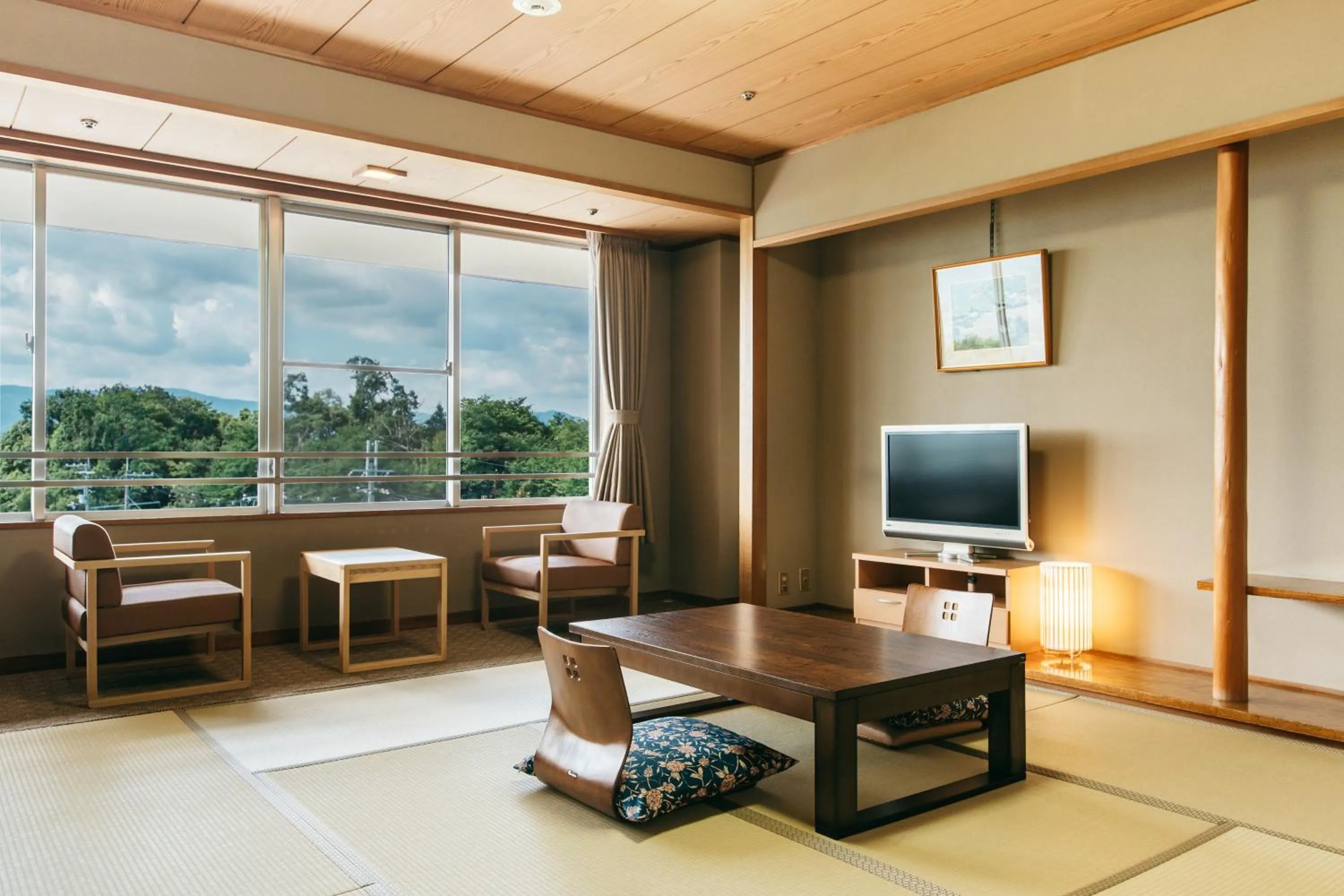 Photo of the whole room in KAMENOI HOTEL Tondabayashi