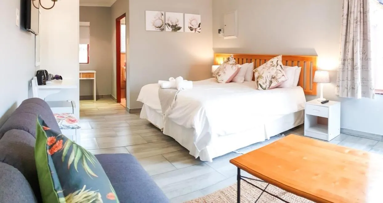 Family Room in Thyme Inn on Greenway