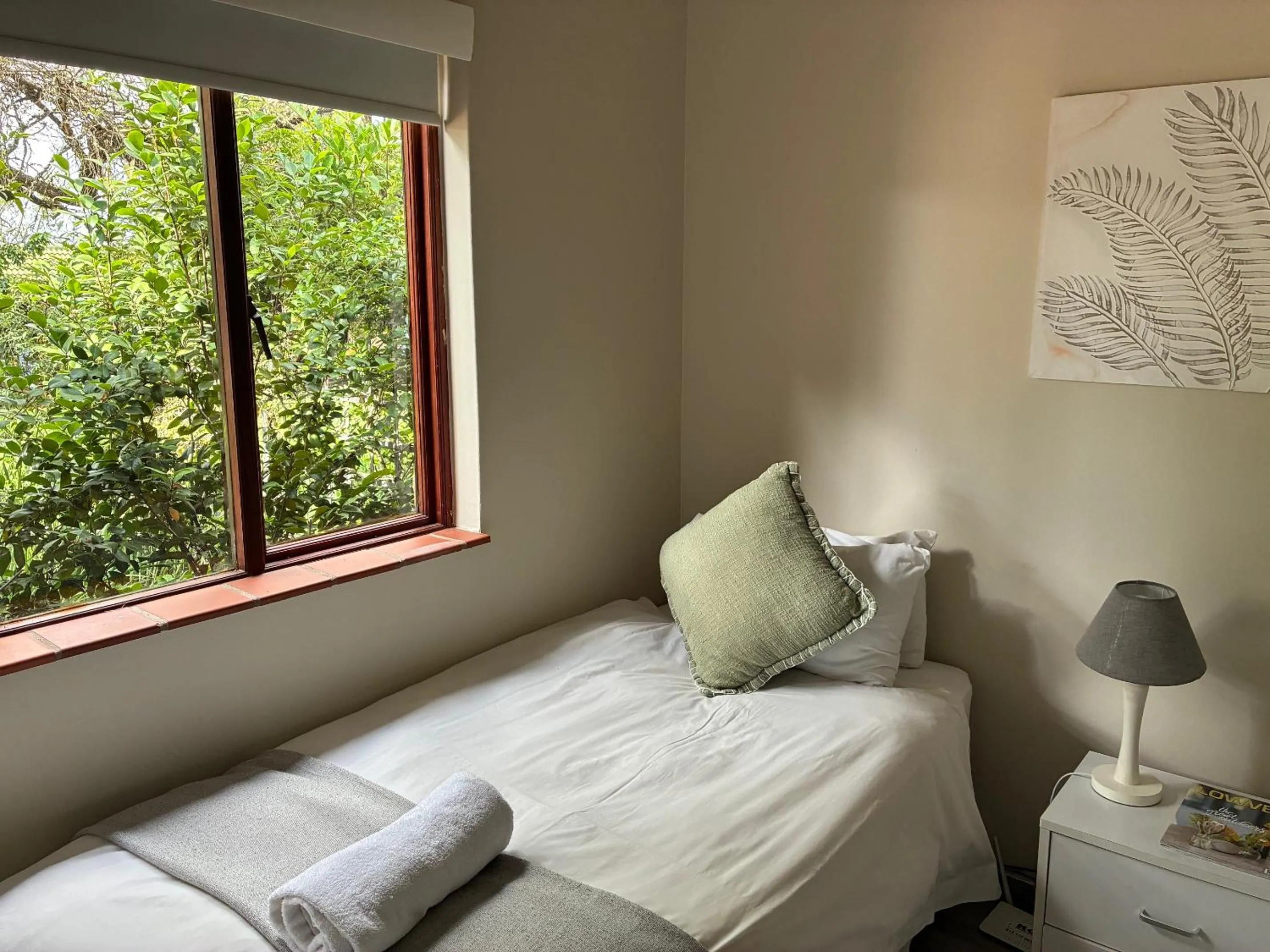 Bed in Thyme Inn on Greenway