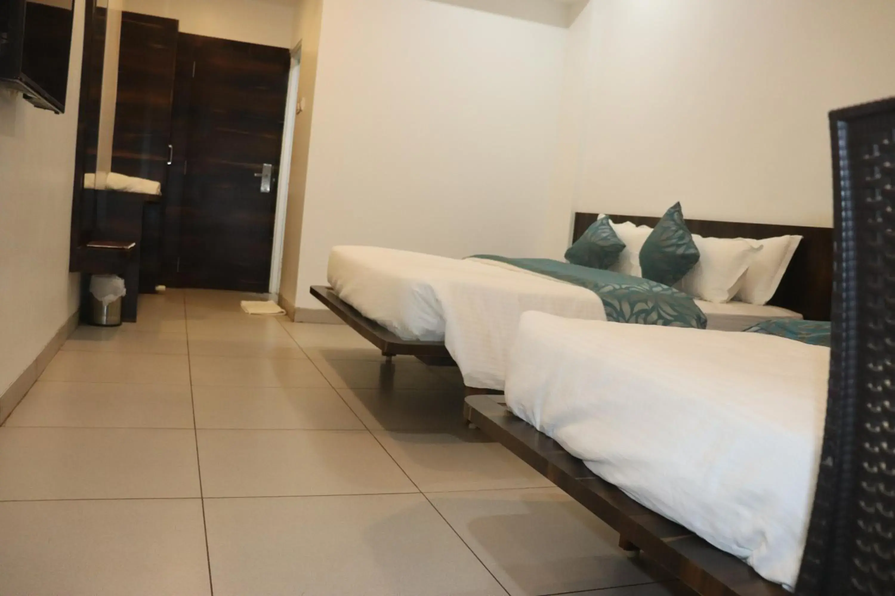 Comfort Triple Room in Hotel Venkateshwar Comfort Triple Room in Hotel Venkateshwar