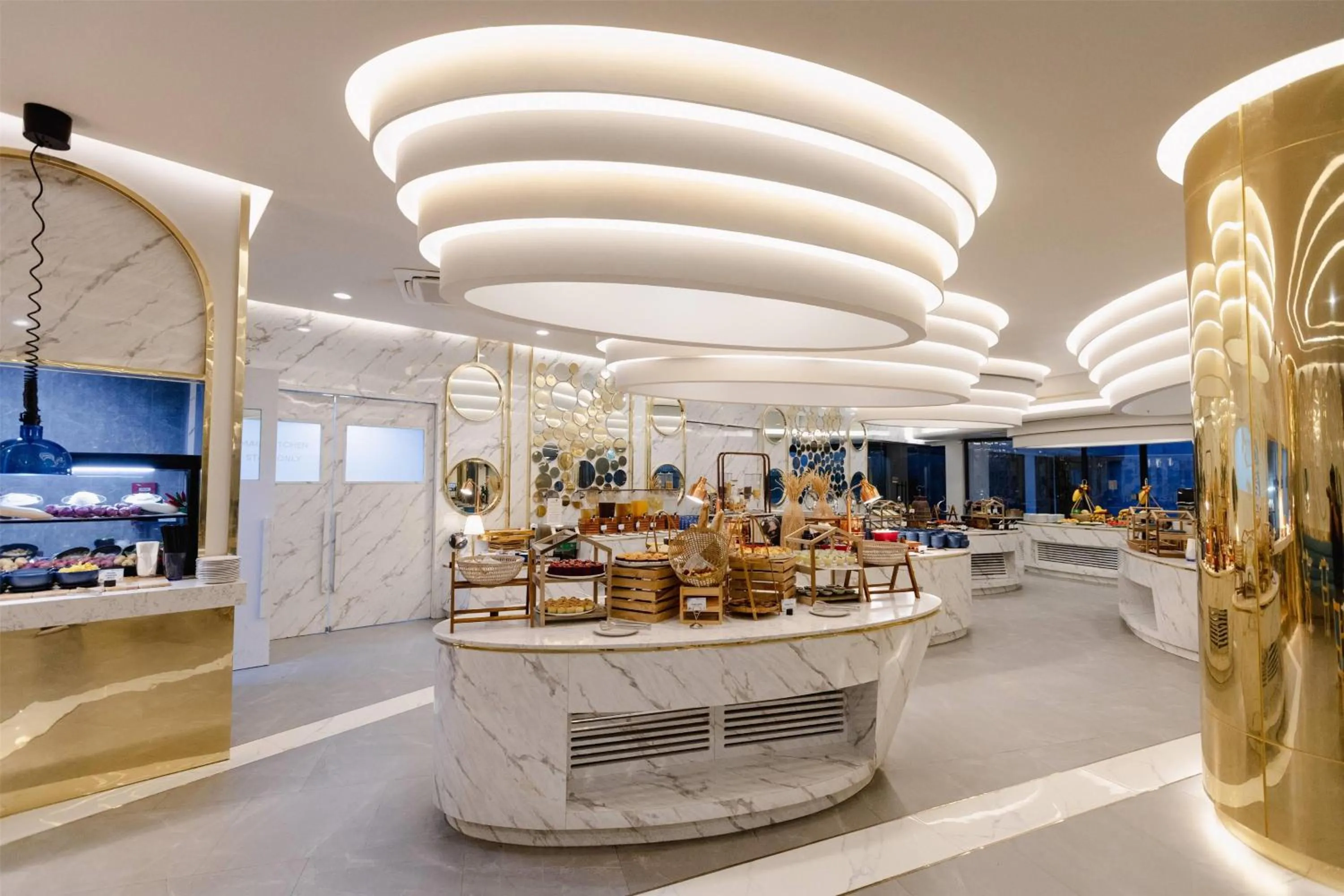 Restaurant/places to eat in Wyndham La Vita Rawai Phuket