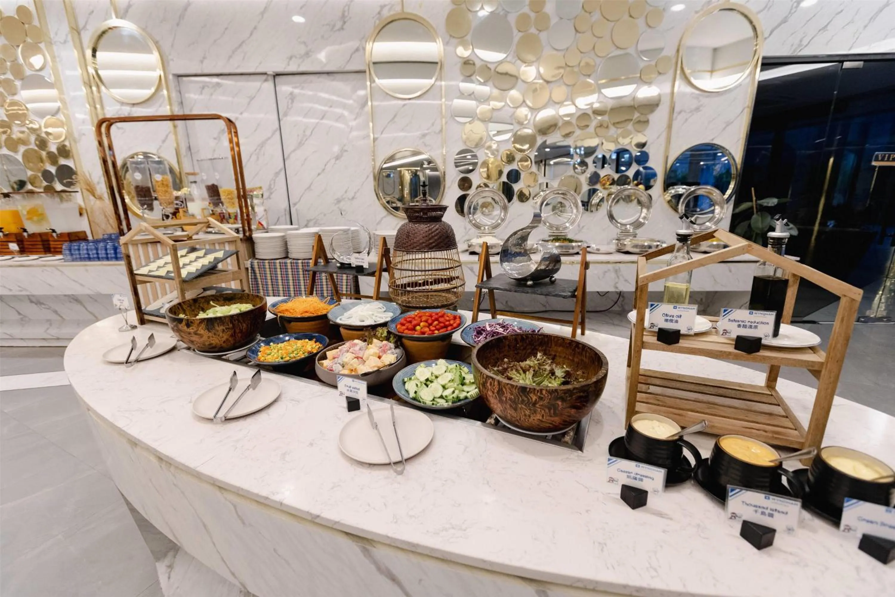 Restaurant/places to eat in Wyndham La Vita Rawai Phuket