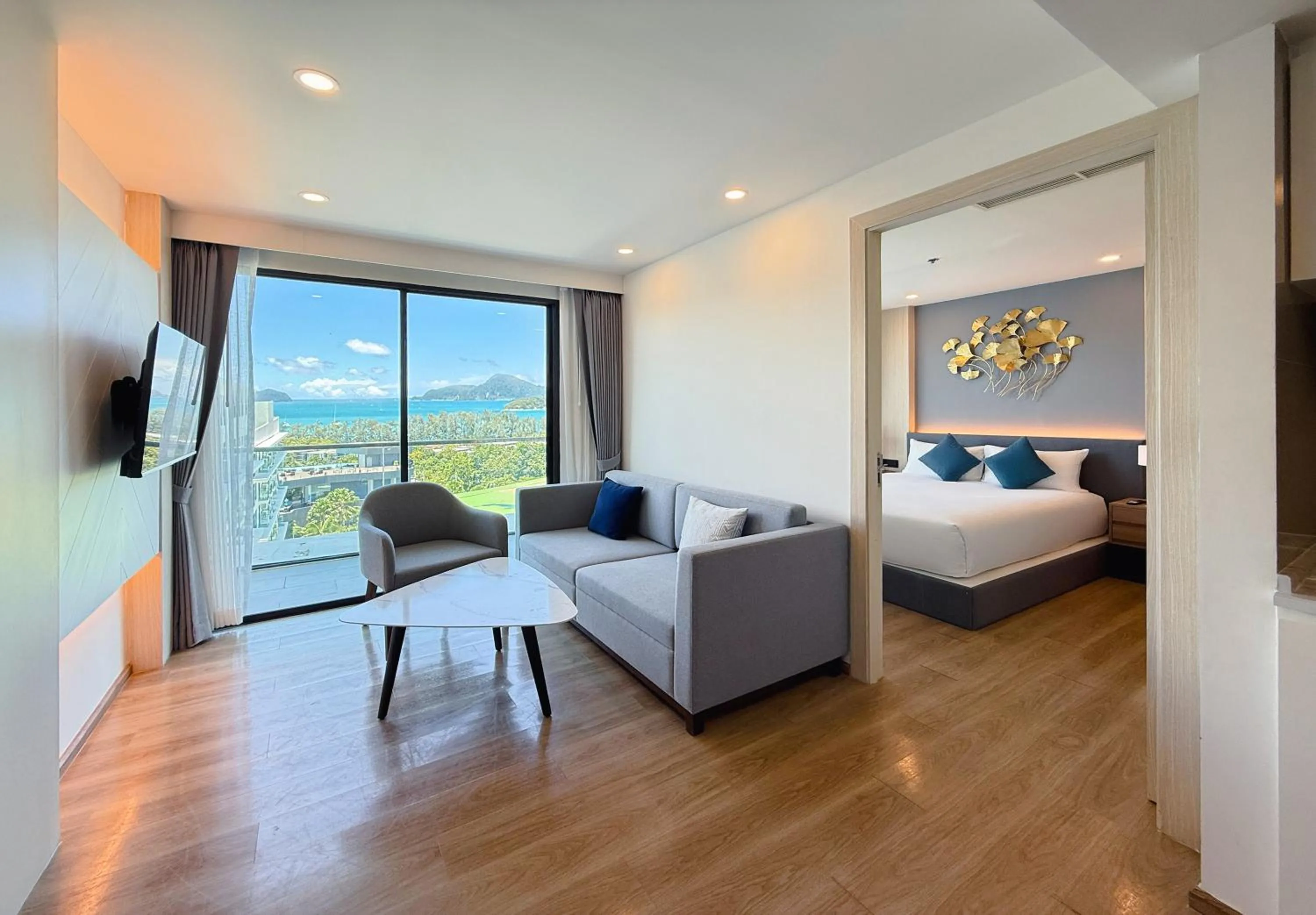 TV and multimedia, Bed in Wyndham La Vita Rawai Phuket
