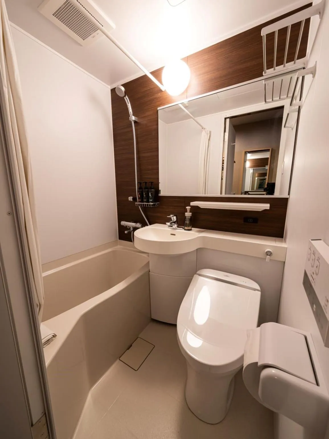 Bathroom in The Celecton Kurume