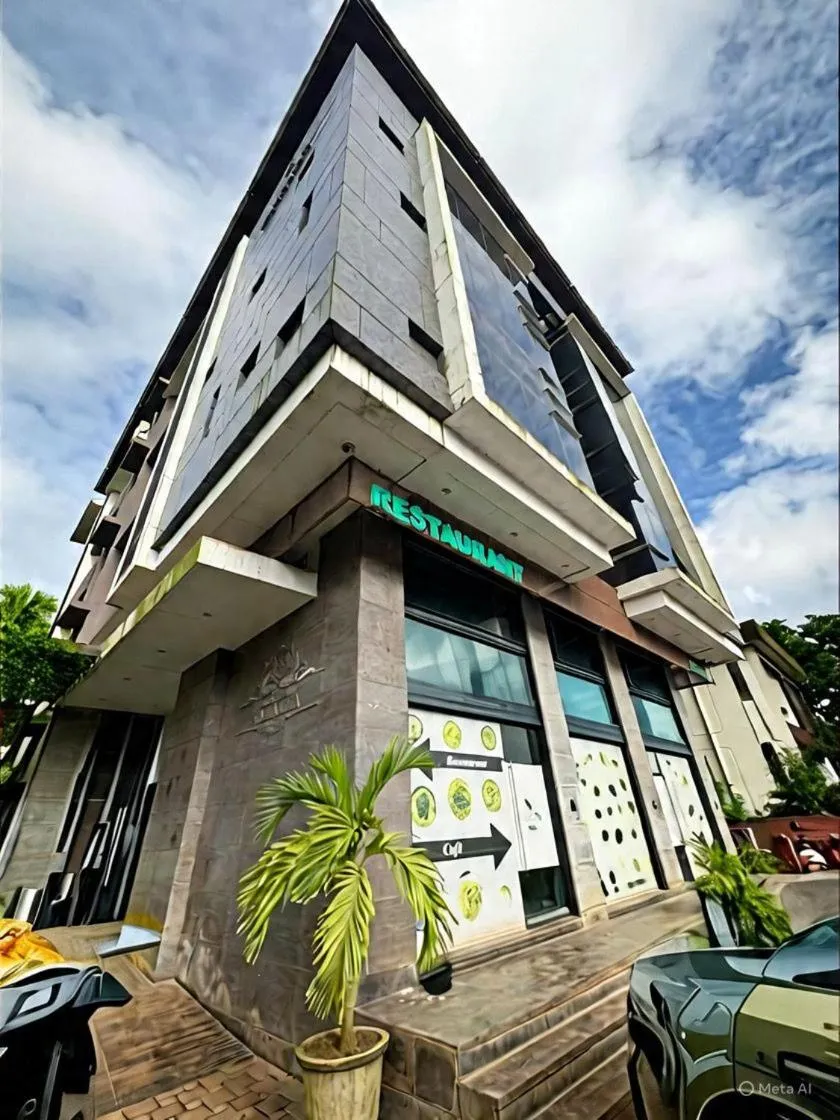 Hotel Grand Kadamba