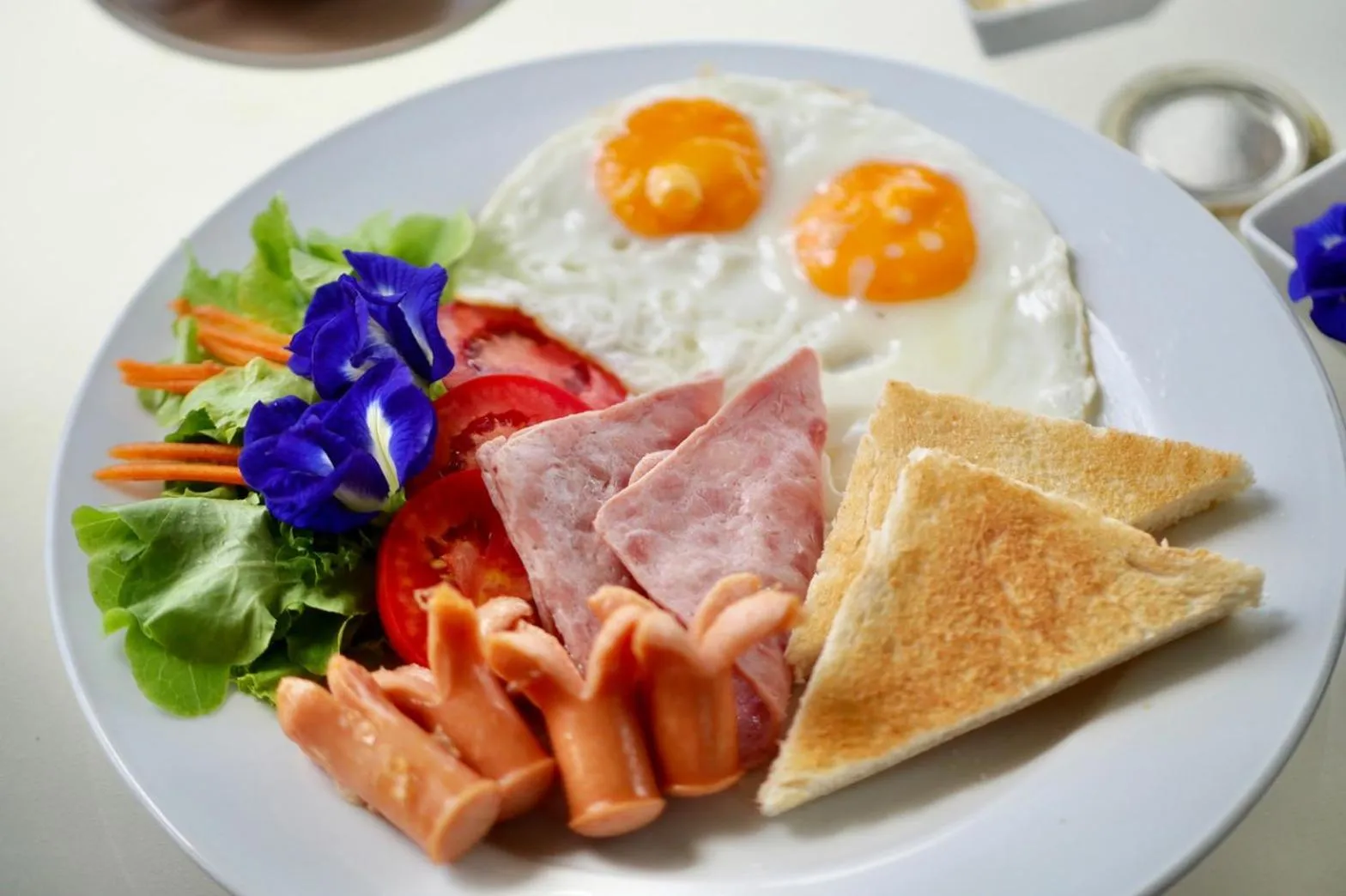 Breakfast in Phuket View Coffee and Resort