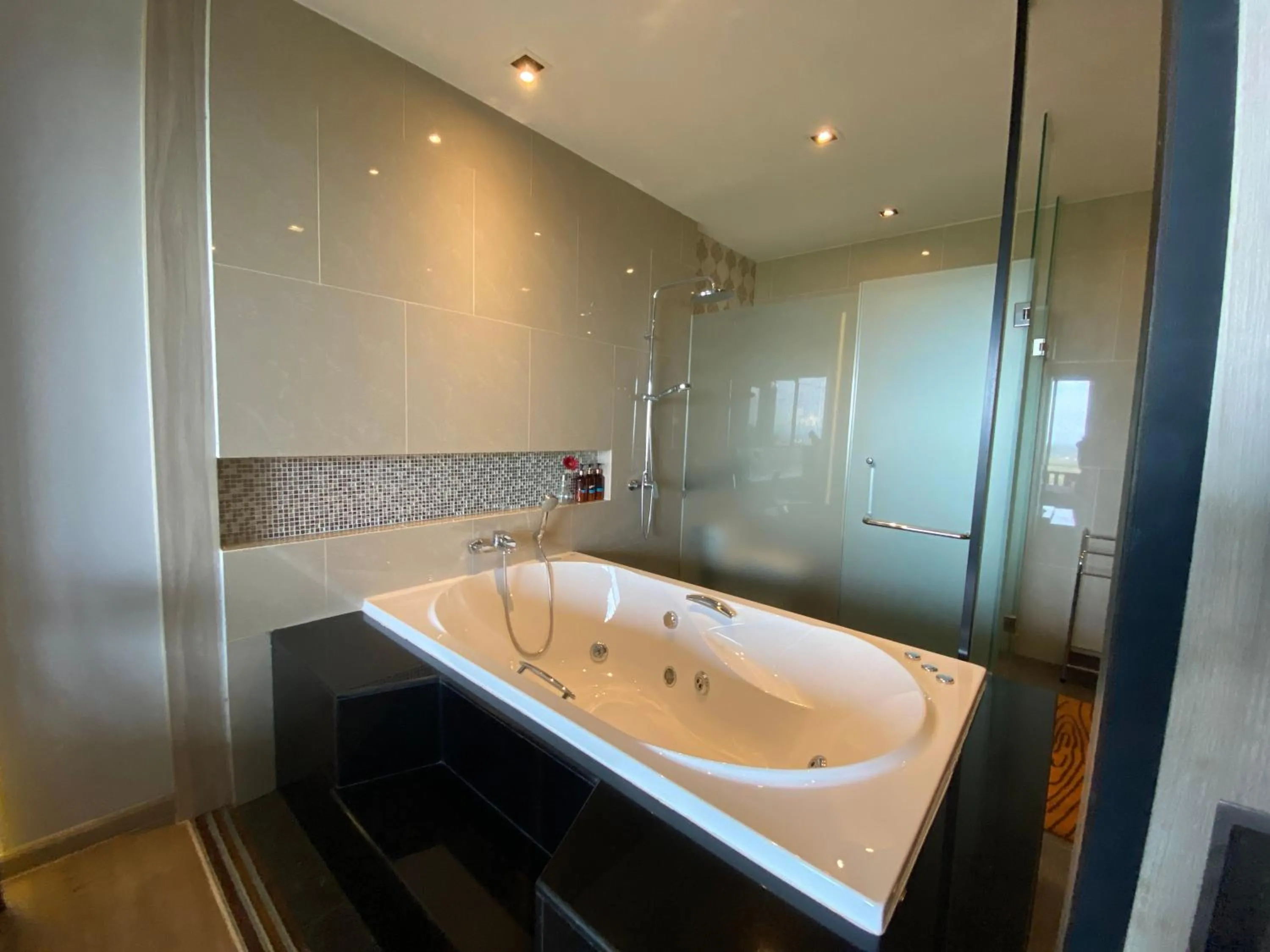 Bathroom in Phuket View Coffee and Resort