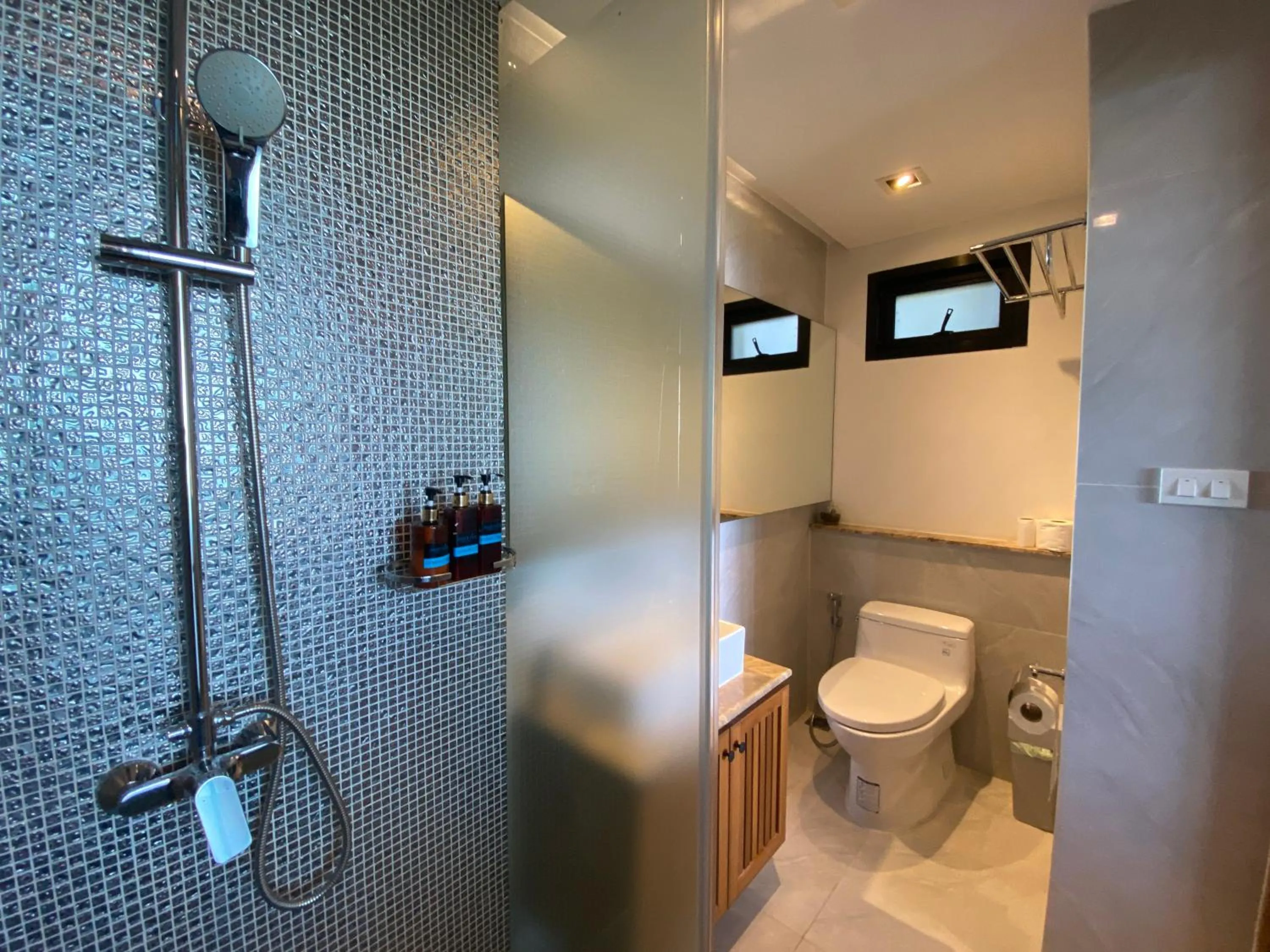 Toilet in Phuket View Coffee and Resort