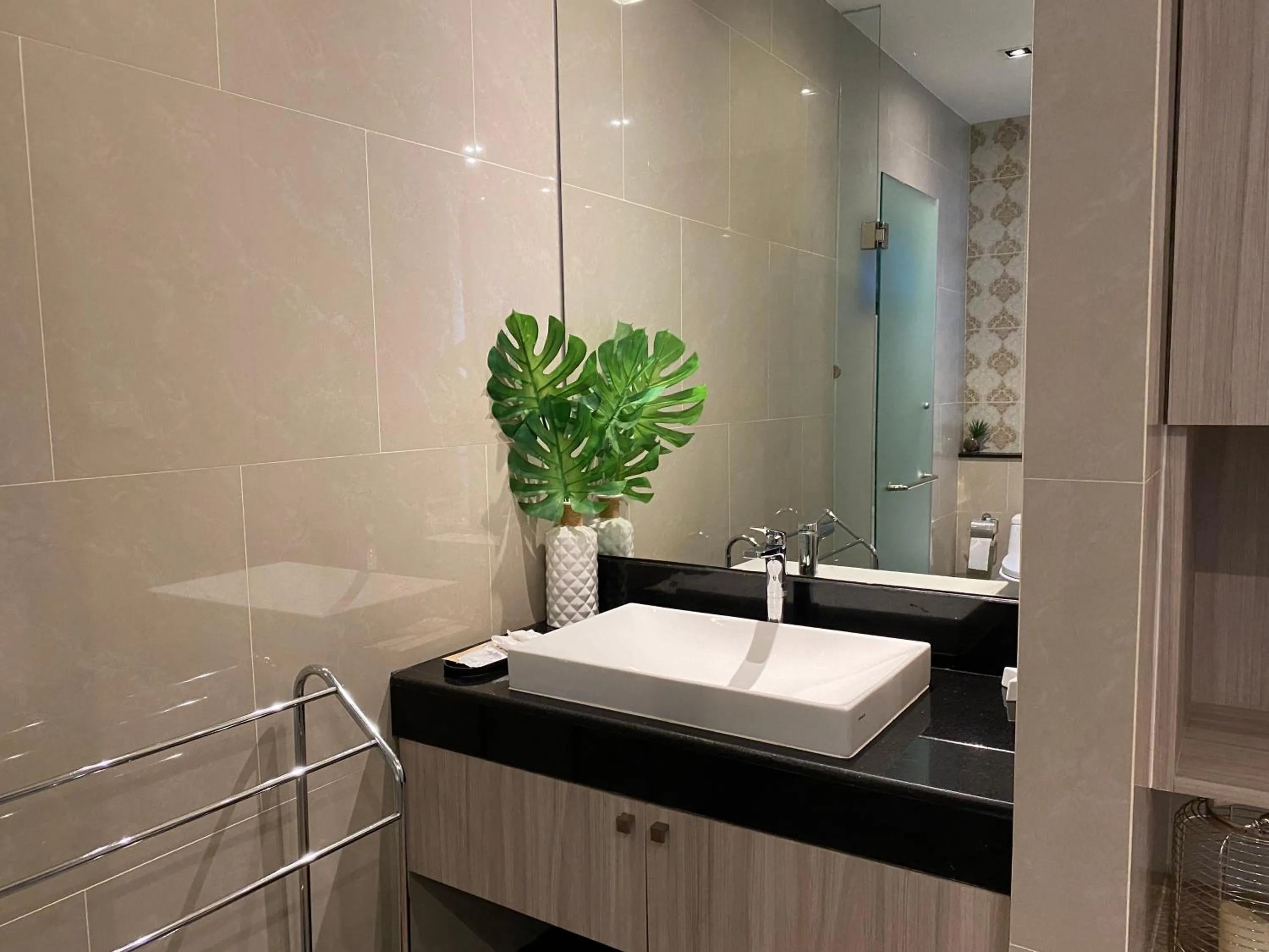 Bathroom in Phuket View Coffee and Resort