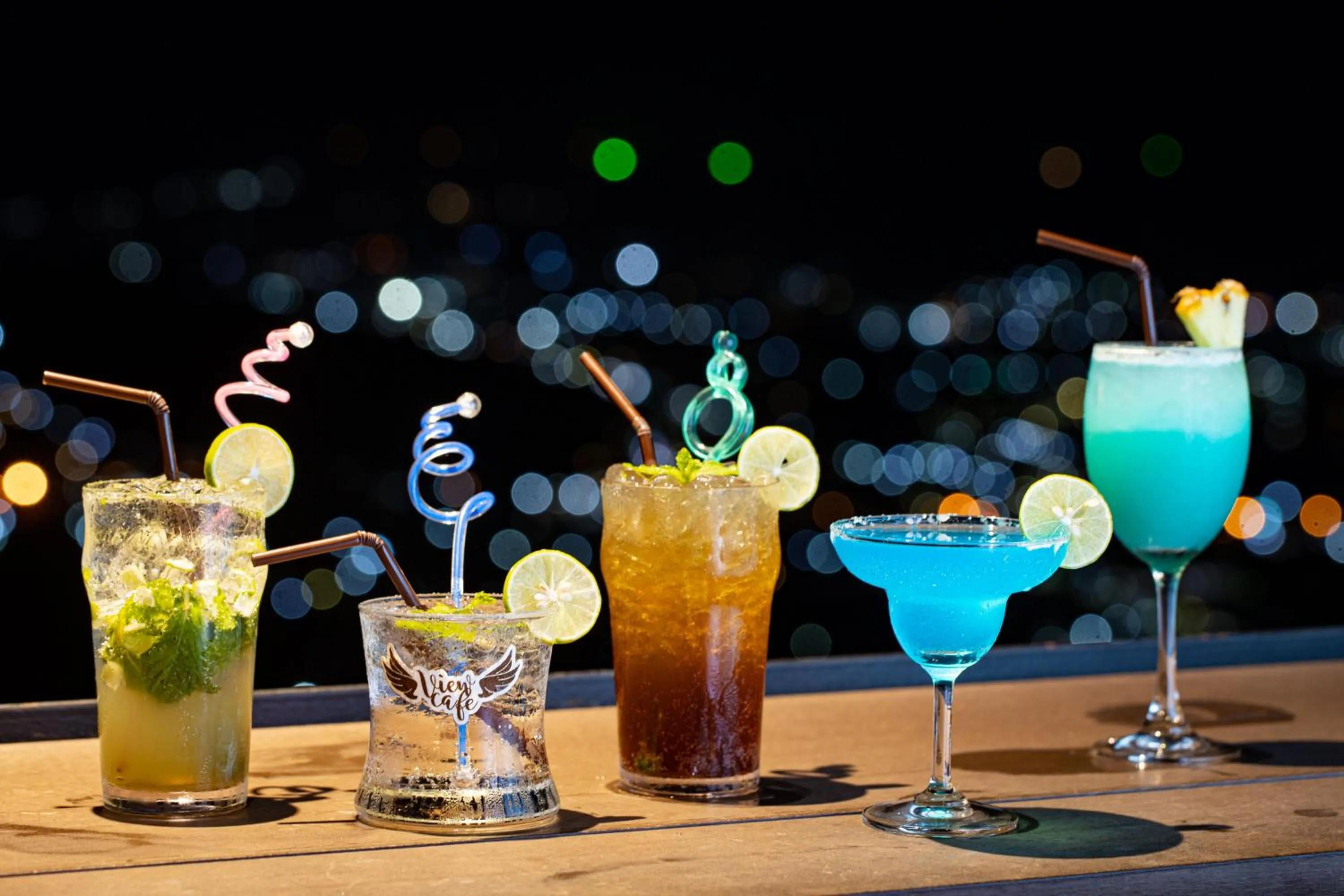 Lounge or bar in Phuket View Coffee and Resort