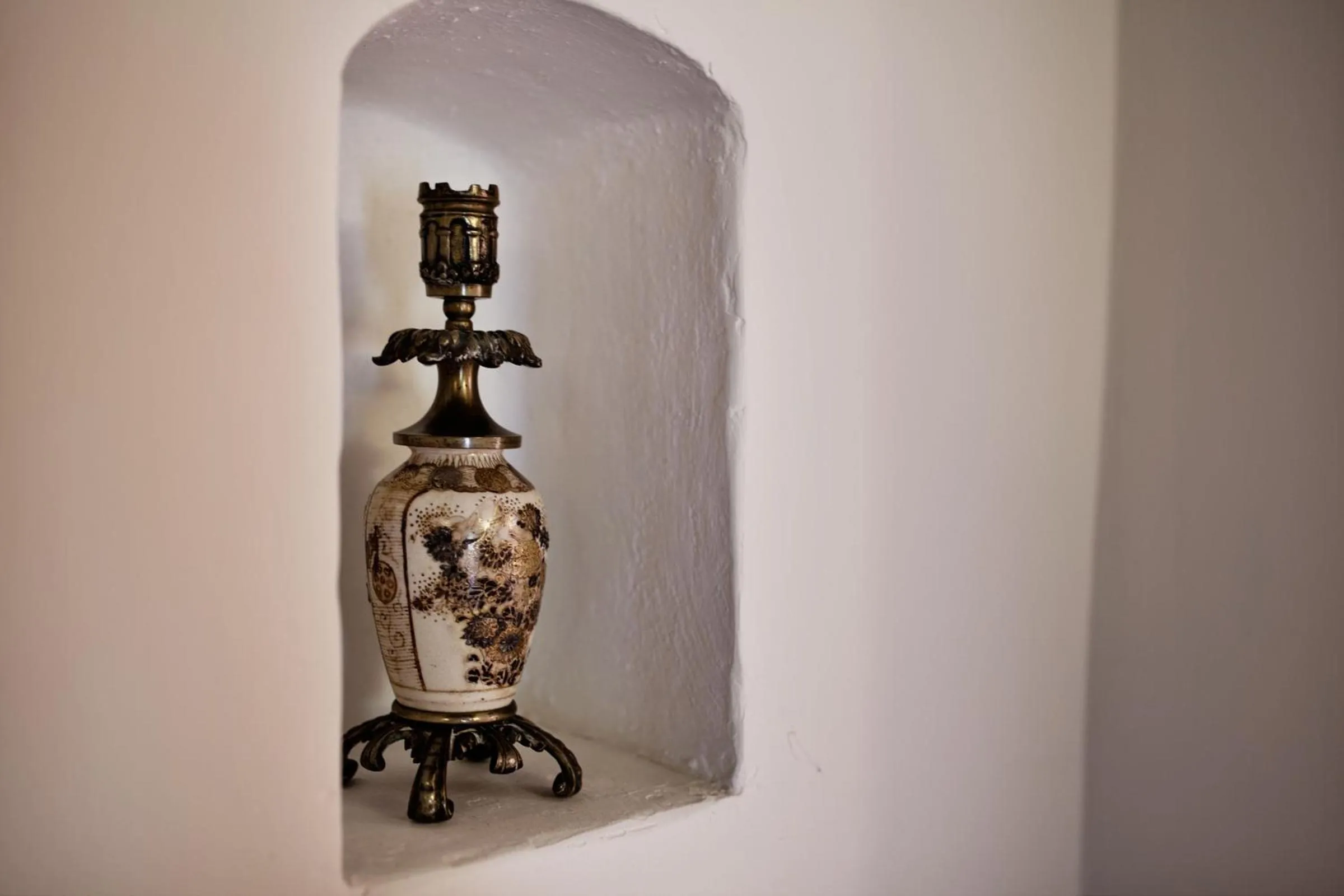 Decorative detail in Albergo Diffuso Crispolti