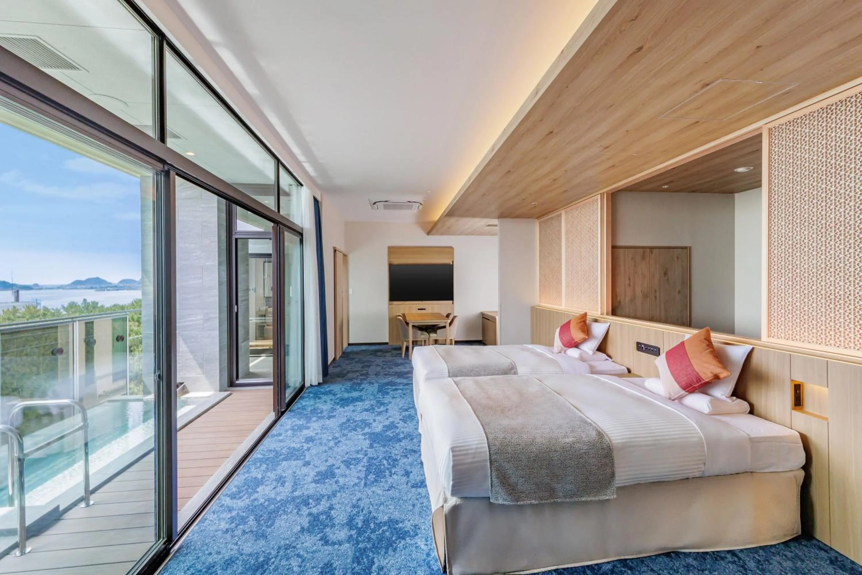 Photo of the whole room, Bed in KAMENOI HOTEL Kamogawa