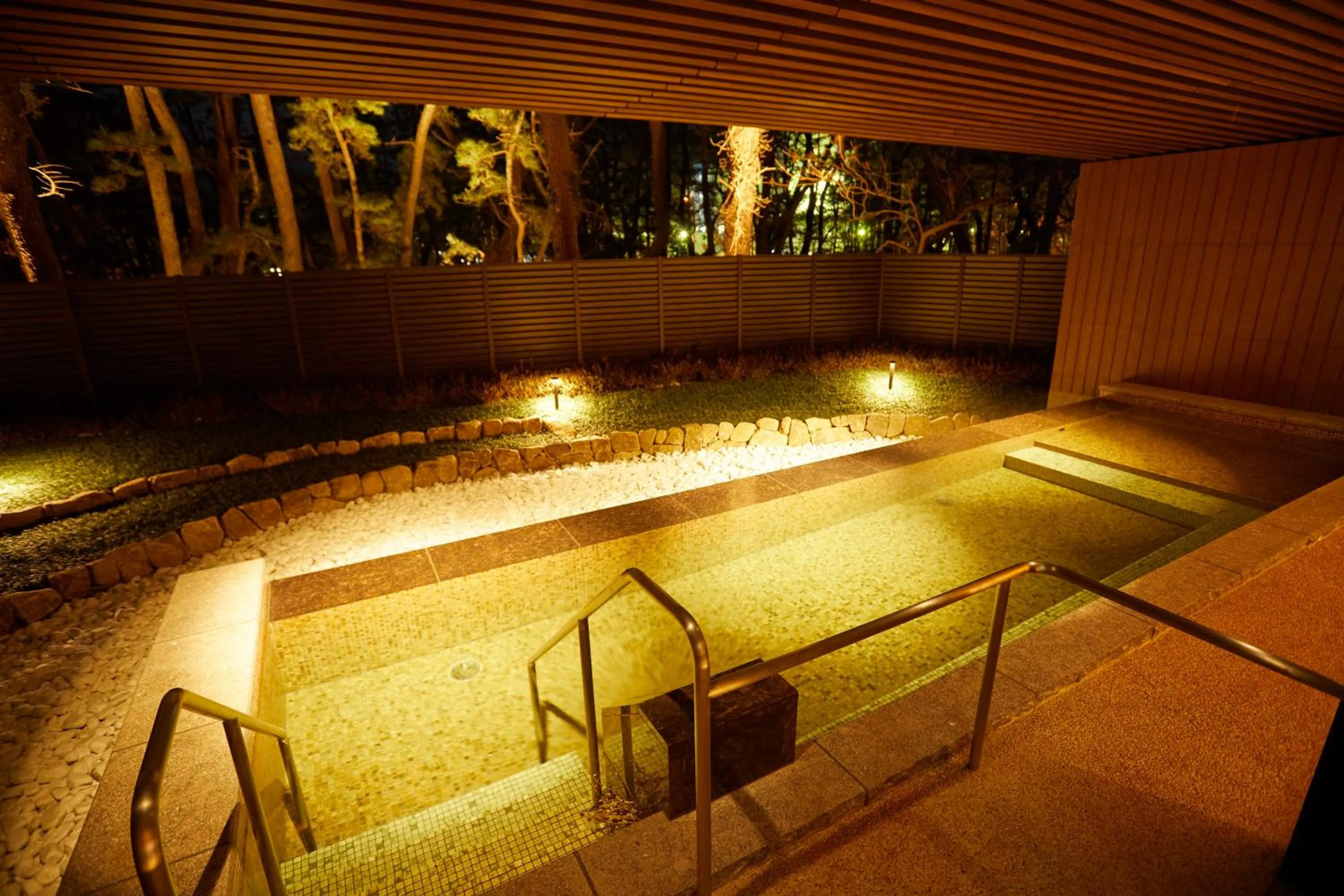 Hot Spring Bath in KAMENOI HOTEL Kamogawa