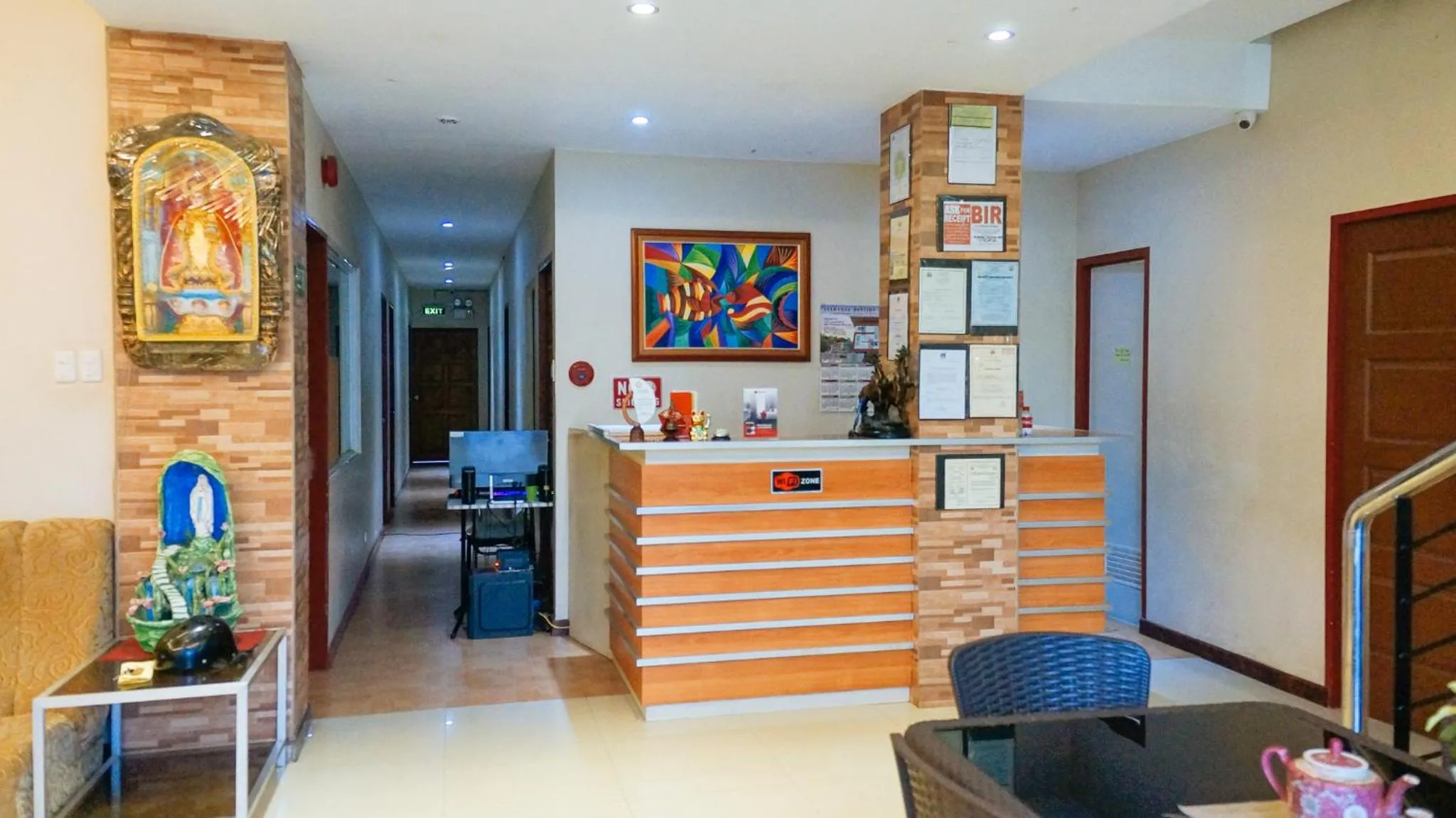 Lobby or reception in RedDoorz near Talisay District Hospital