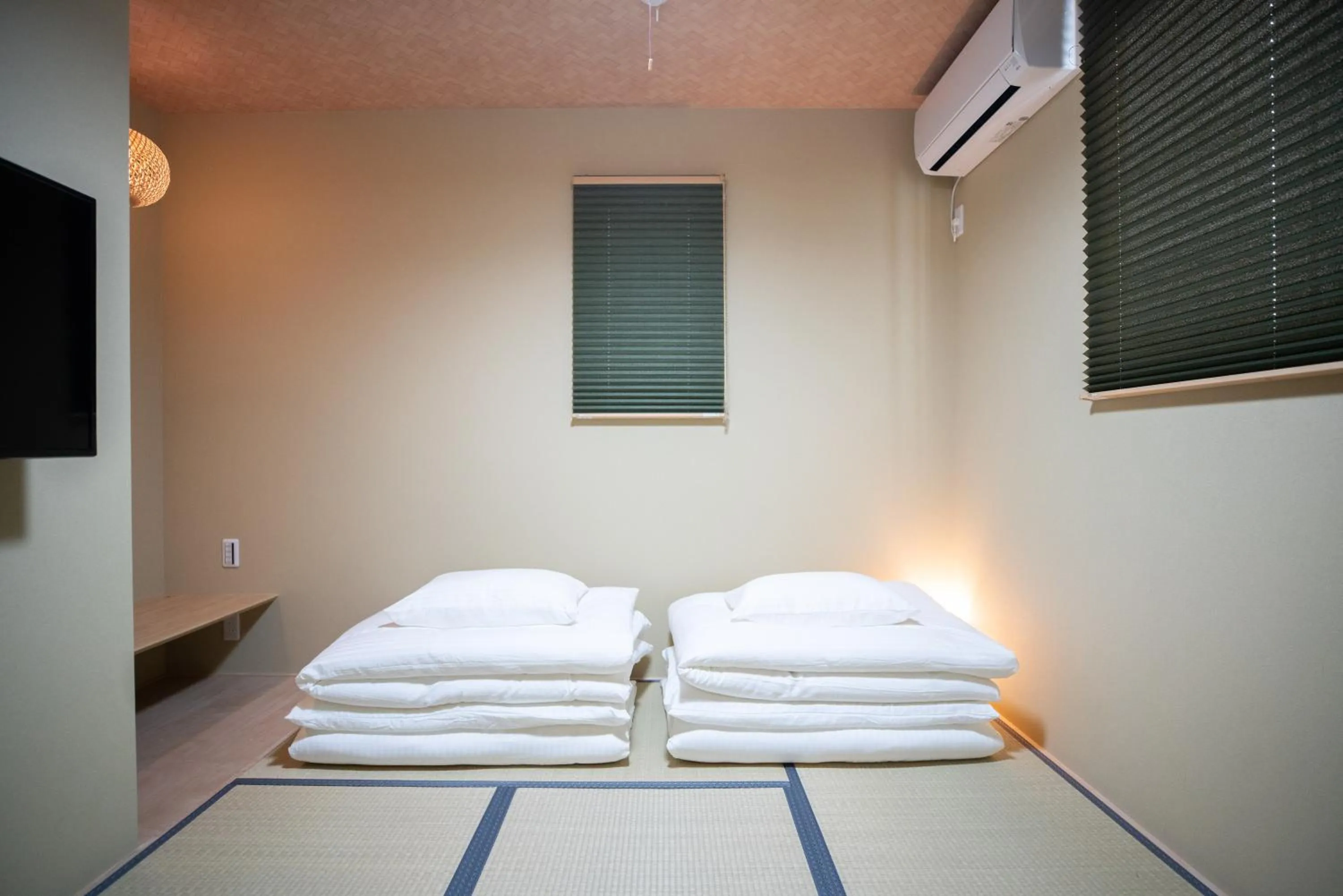 Bedroom, Bed in Onya Kaede