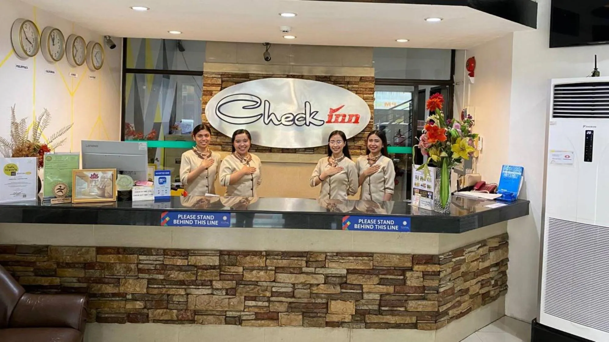 Lobby or reception in Check Inn Hotel Dumaguete City by RedDoorz