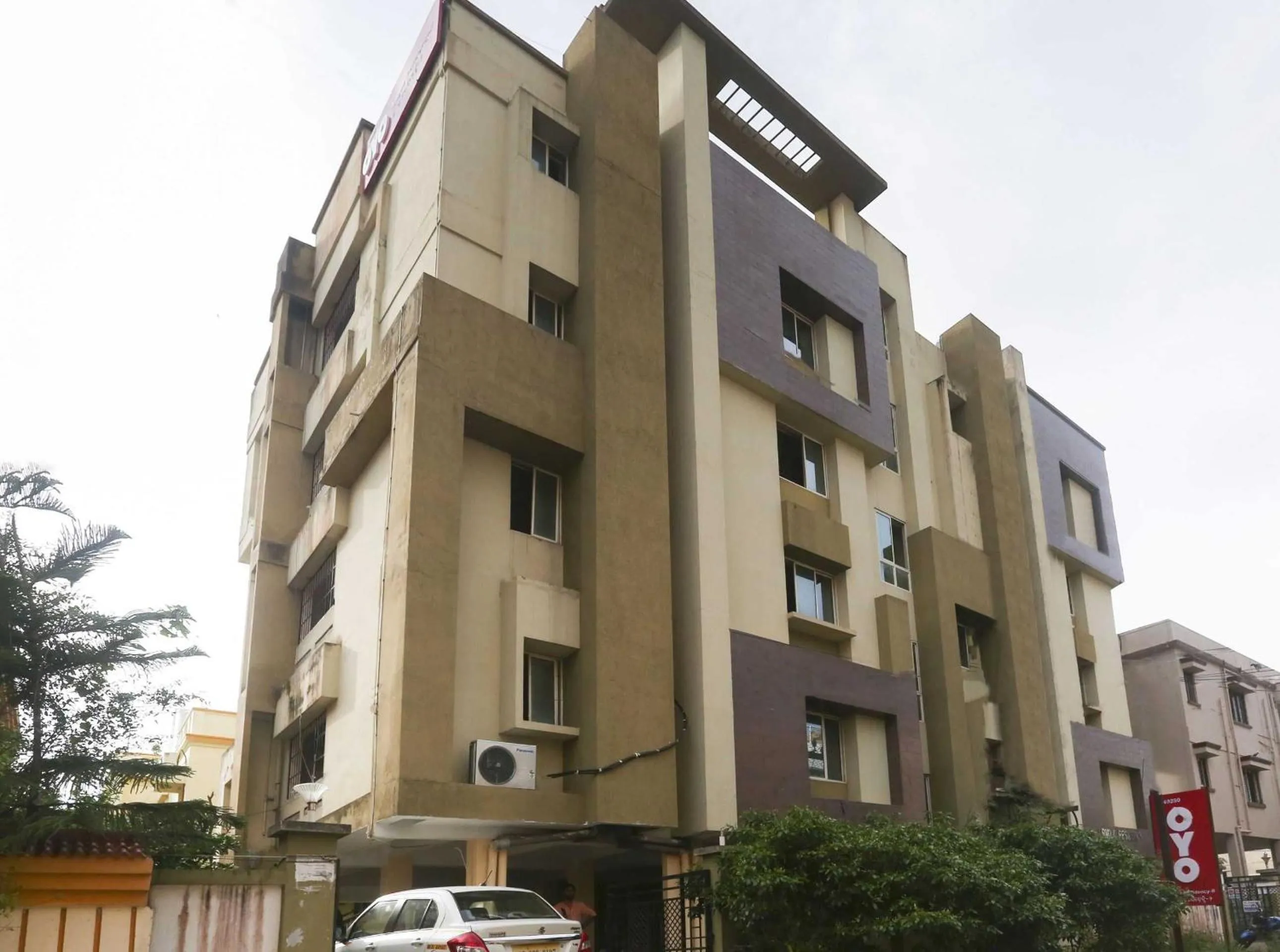 Facade/entrance in Hotel O Avigna Residency