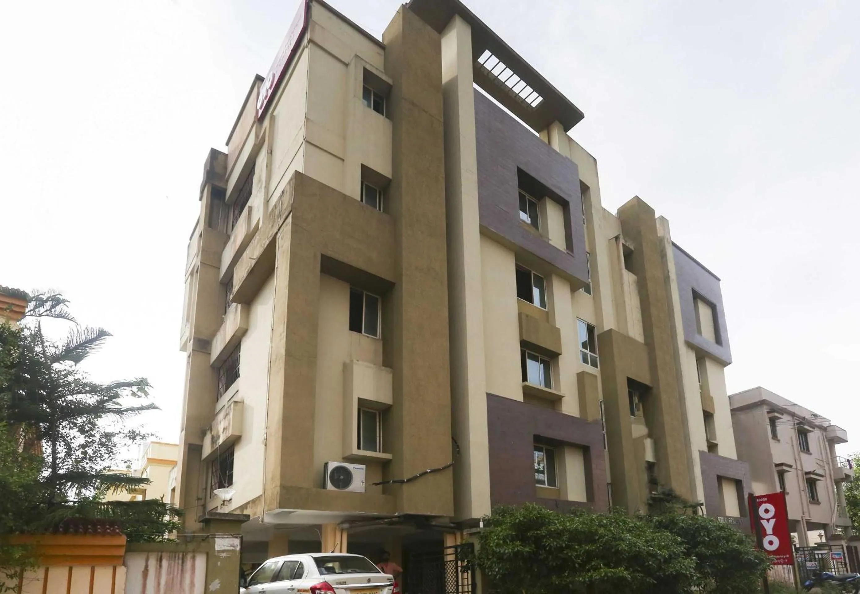 Facade/entrance in Super Hotel O Avigna Residency