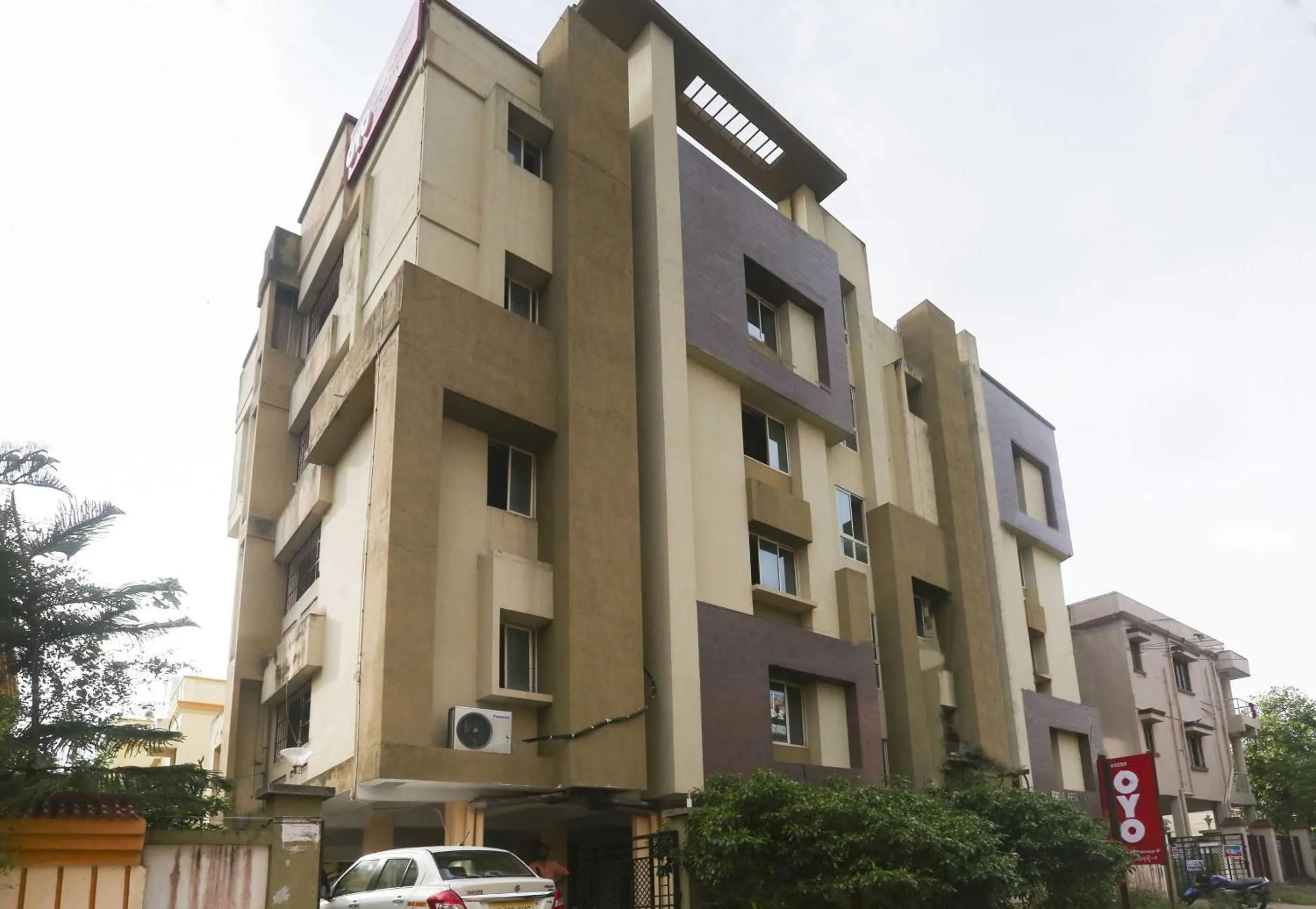 Facade/entrance in Super Hotel O Avigna Residency