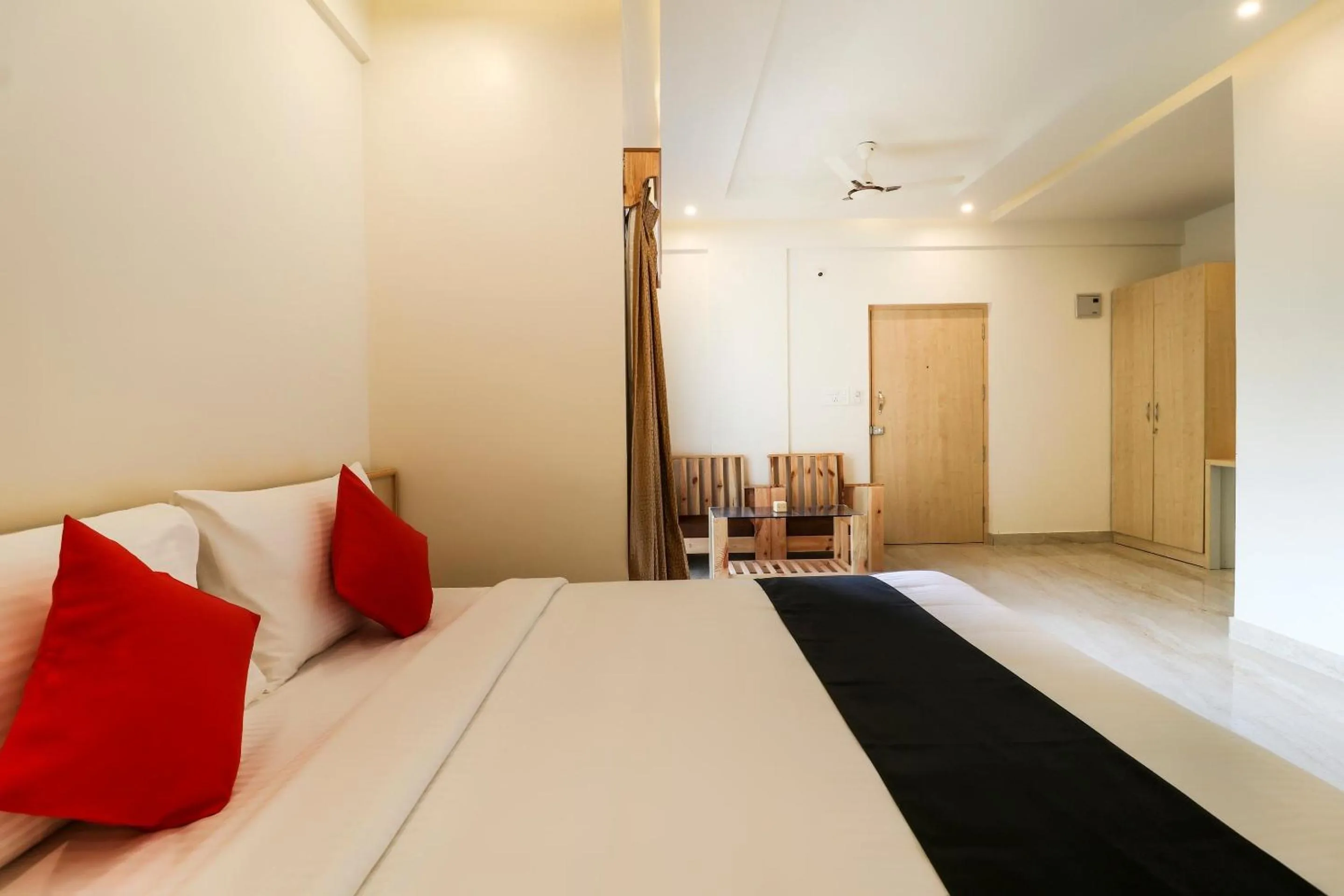 Bedroom, Bed in Super Collection O Prime Residency