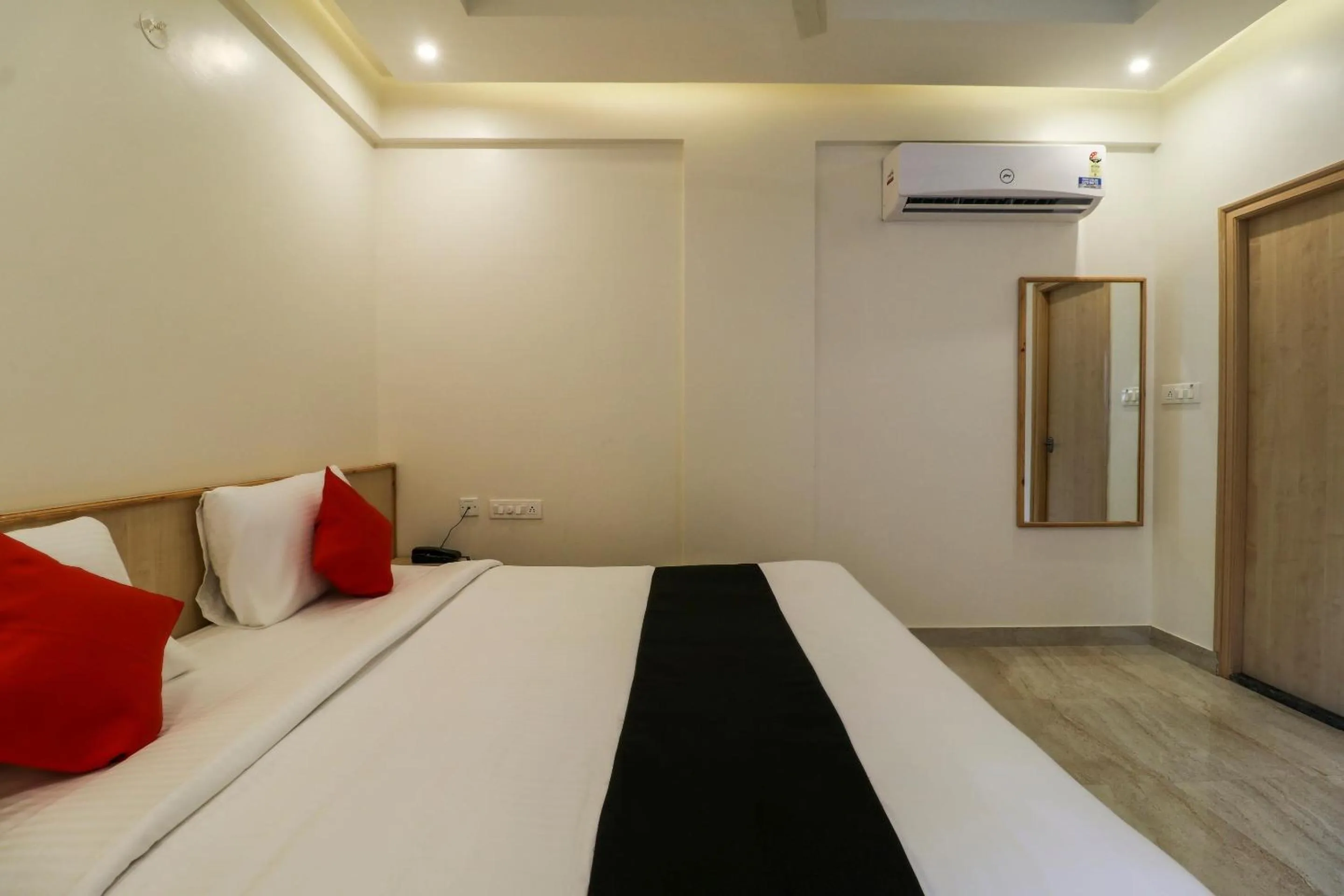 Bedroom, Bed in Super Collection O Prime Residency