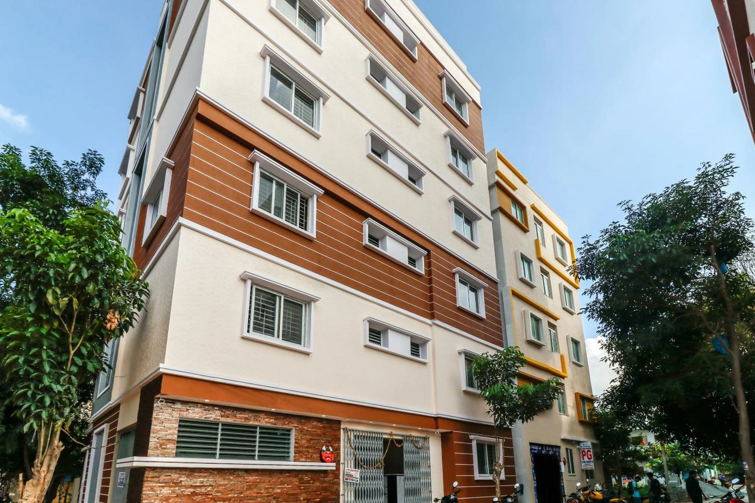 Facade/entrance in Capital O N R Residency