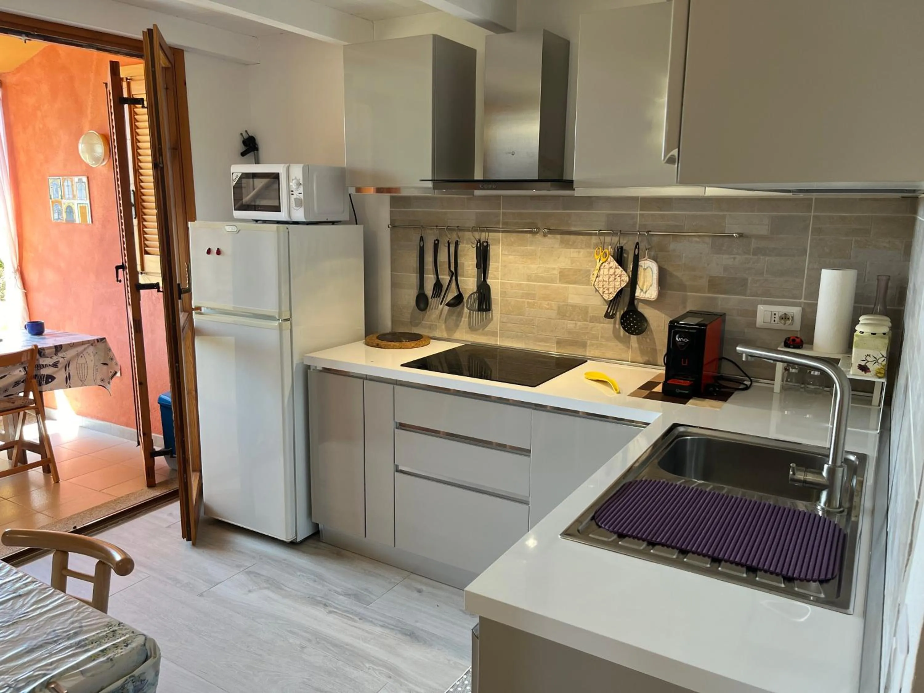 Porto Coda Cavallo Salina Bamba