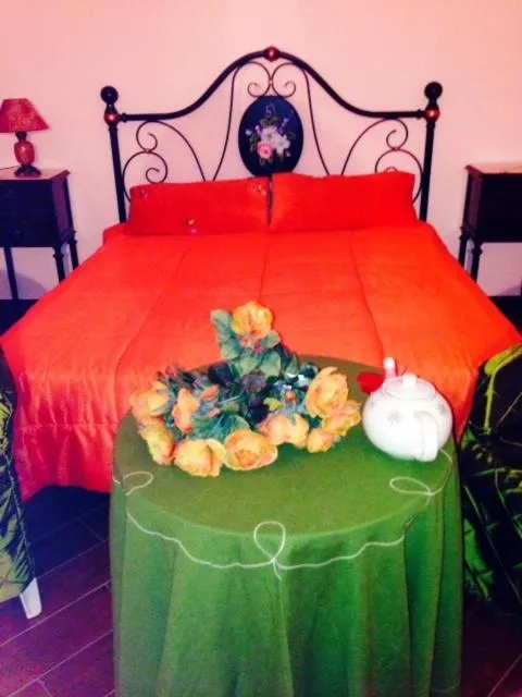 Double with Shared Bathroom in Magnolia House