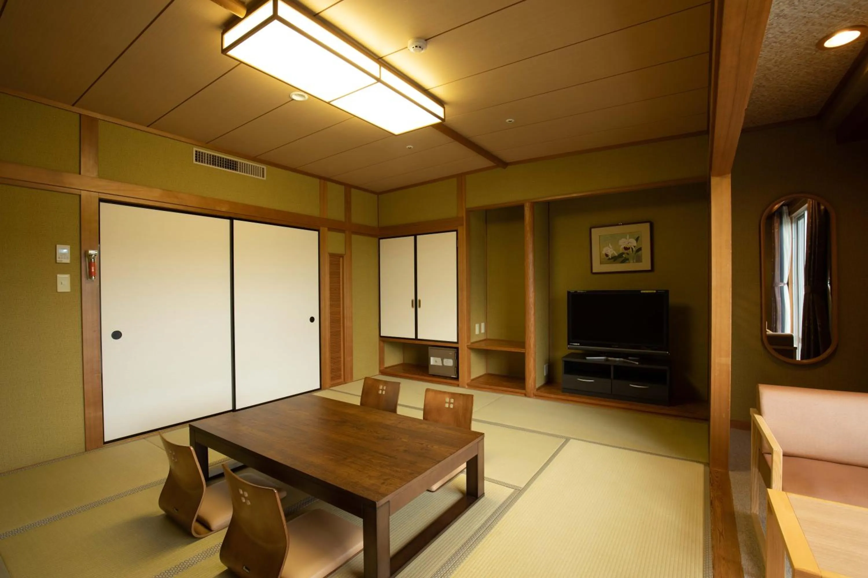 Photo of the whole room in KAMENOI HOTEL Kochi