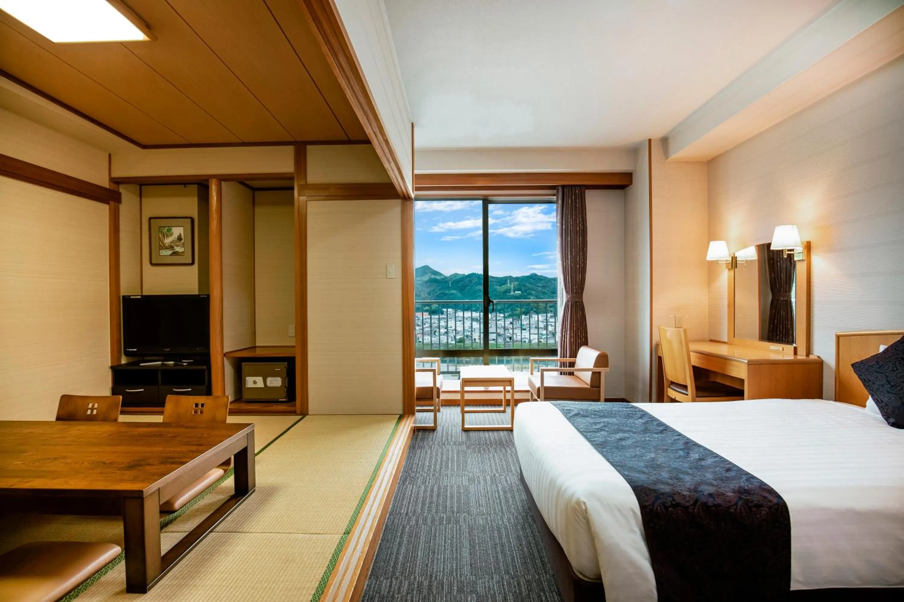 Bed in Kanpo no Yado Ino