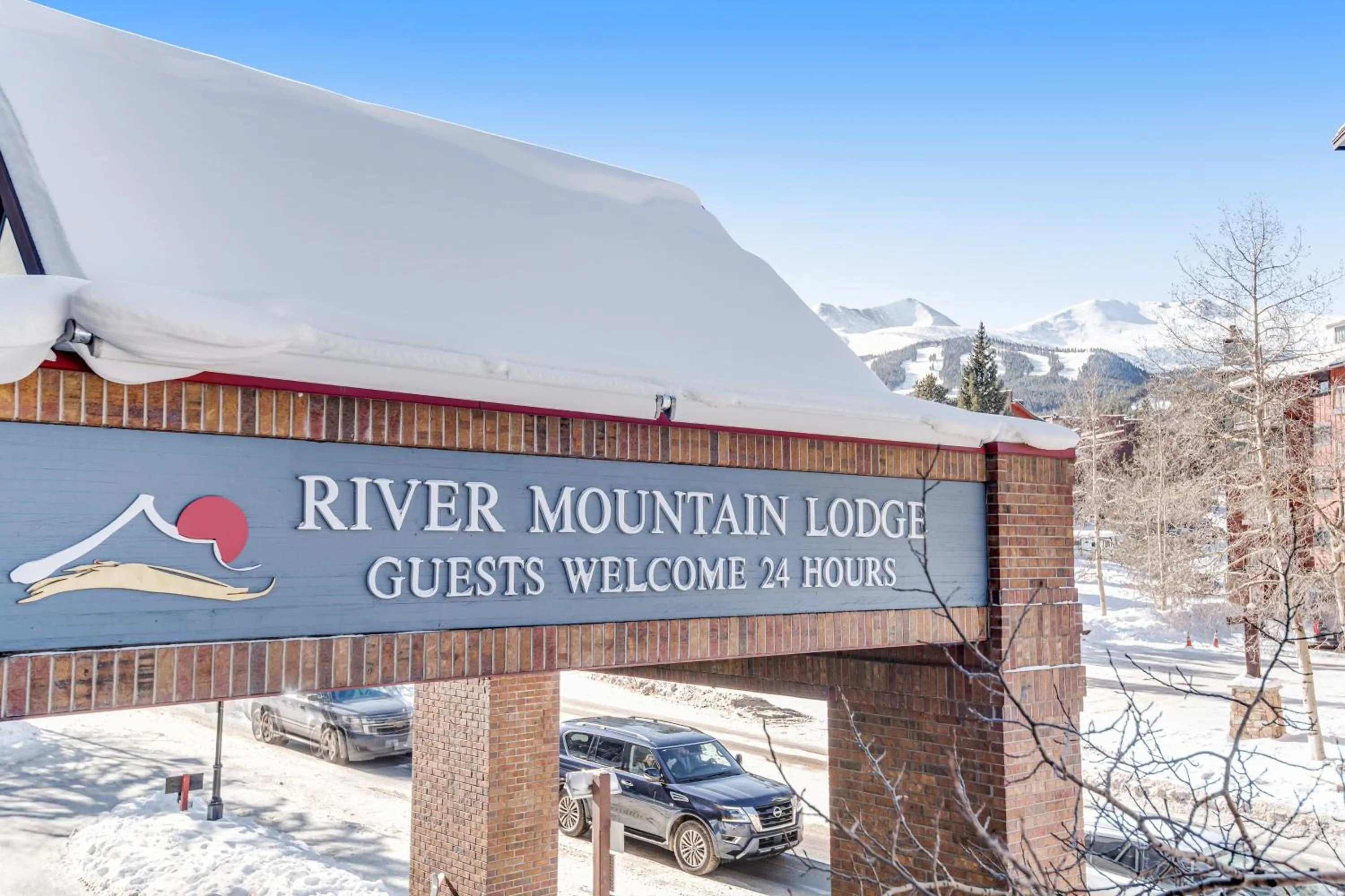 River Mountain Lodge