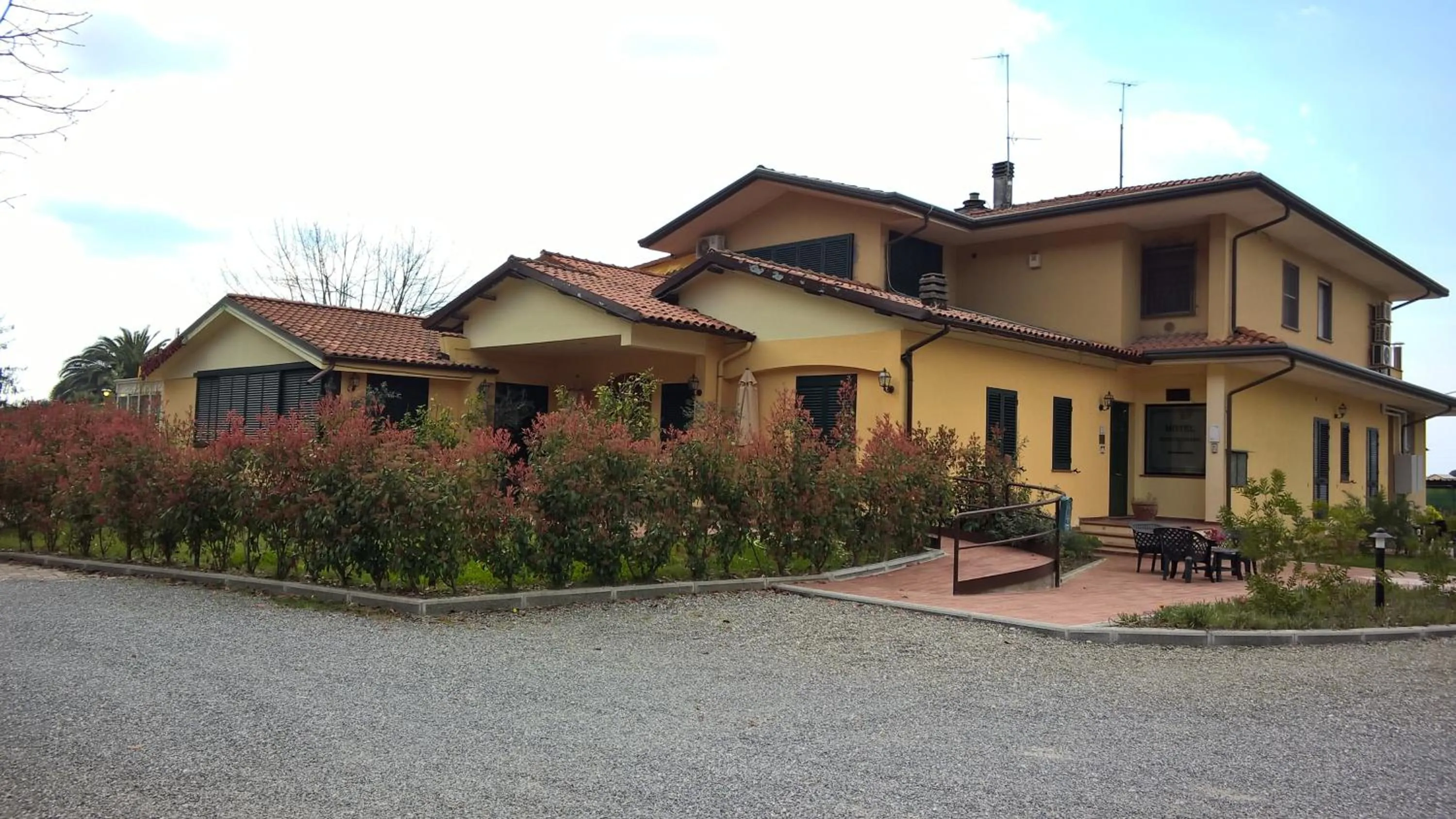 Facade/entrance in Cecco di Nara