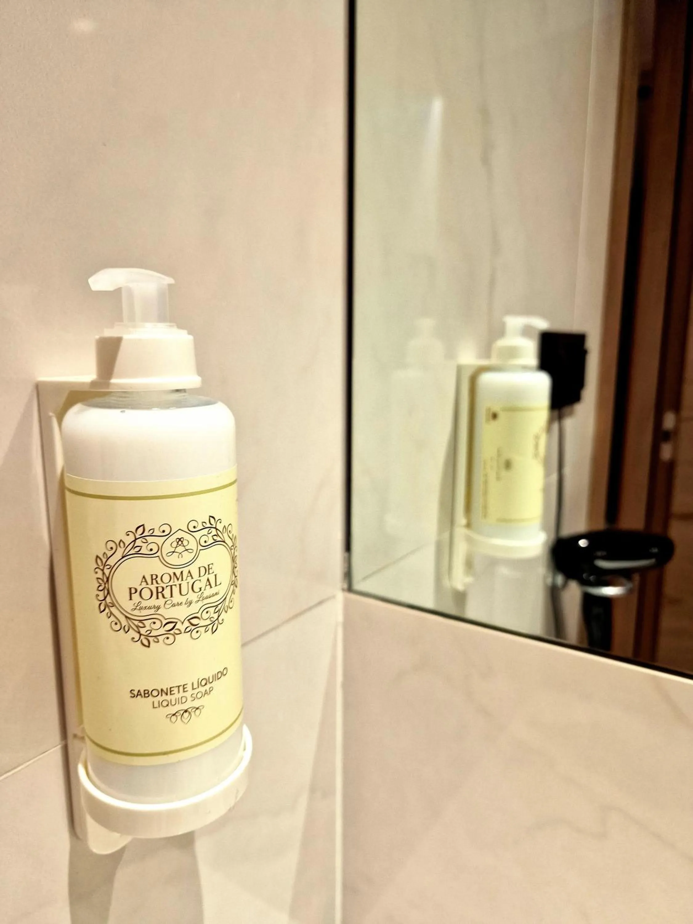 Toilet in Hotel 3K Porto Aeroporto