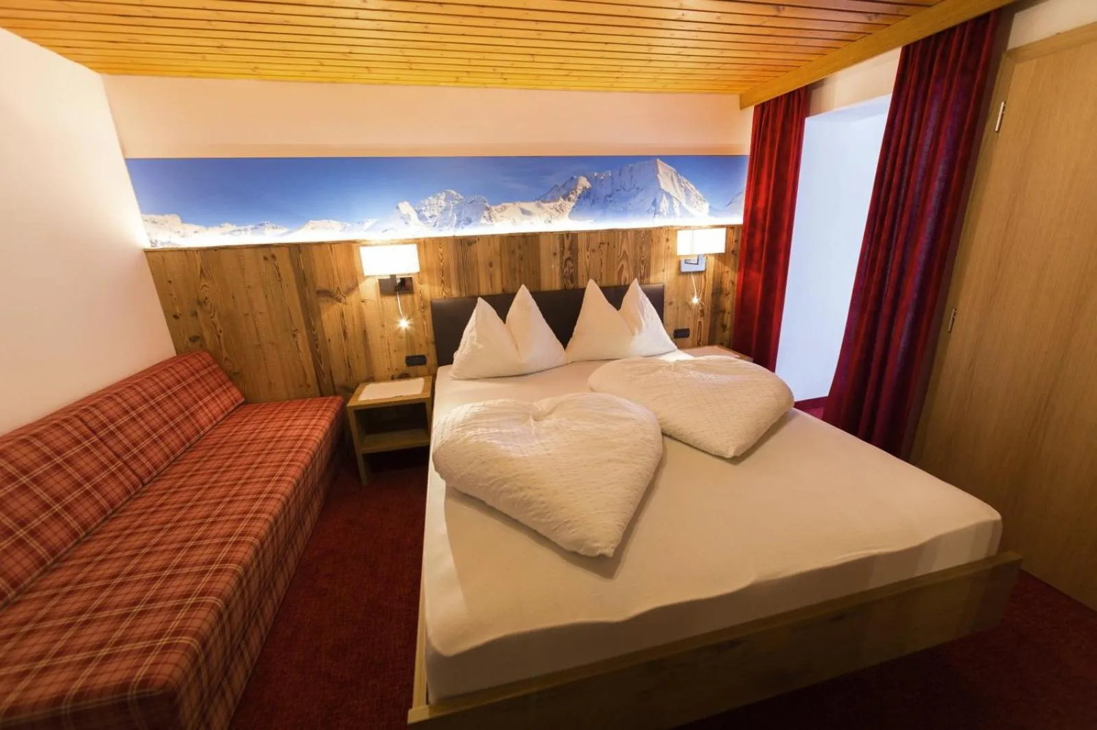 Photo of the whole room, Bed in Pichlerhof