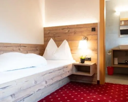 Photo of the whole room, Bed in Pichlerhof