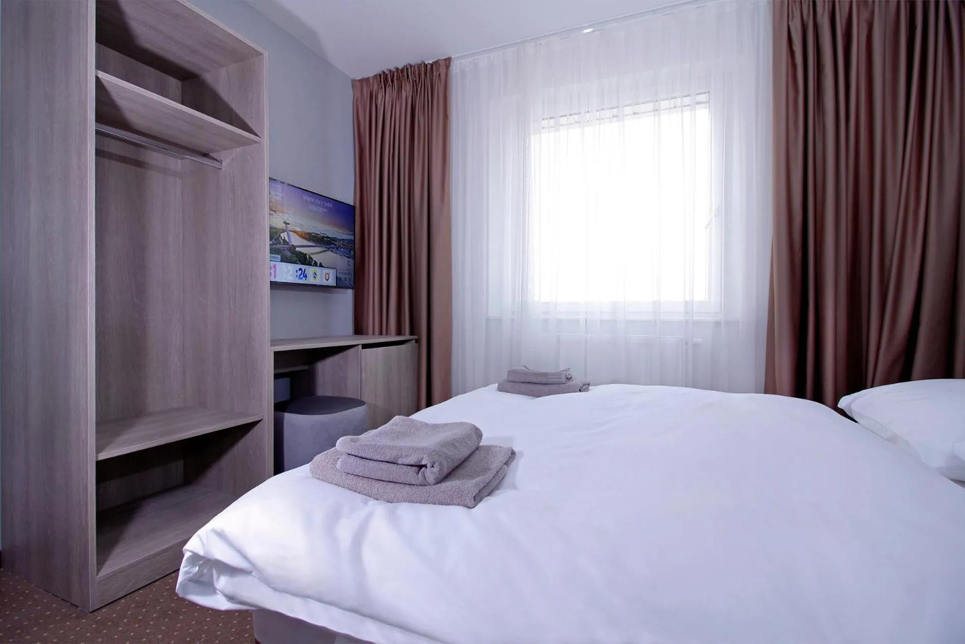 Photo of the whole room, Bed in Aviator Garni Hotel Bratislava