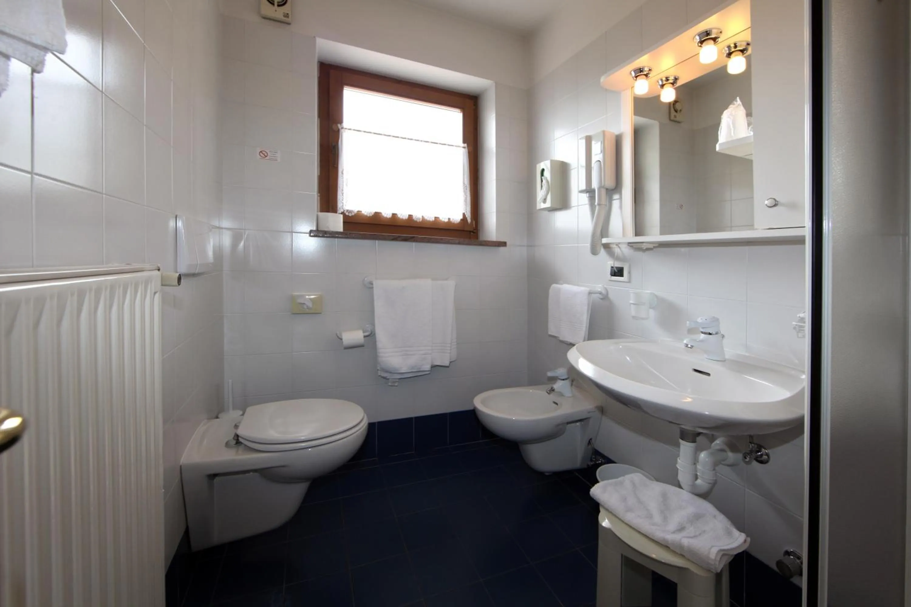 Bathroom in Garni Manuela