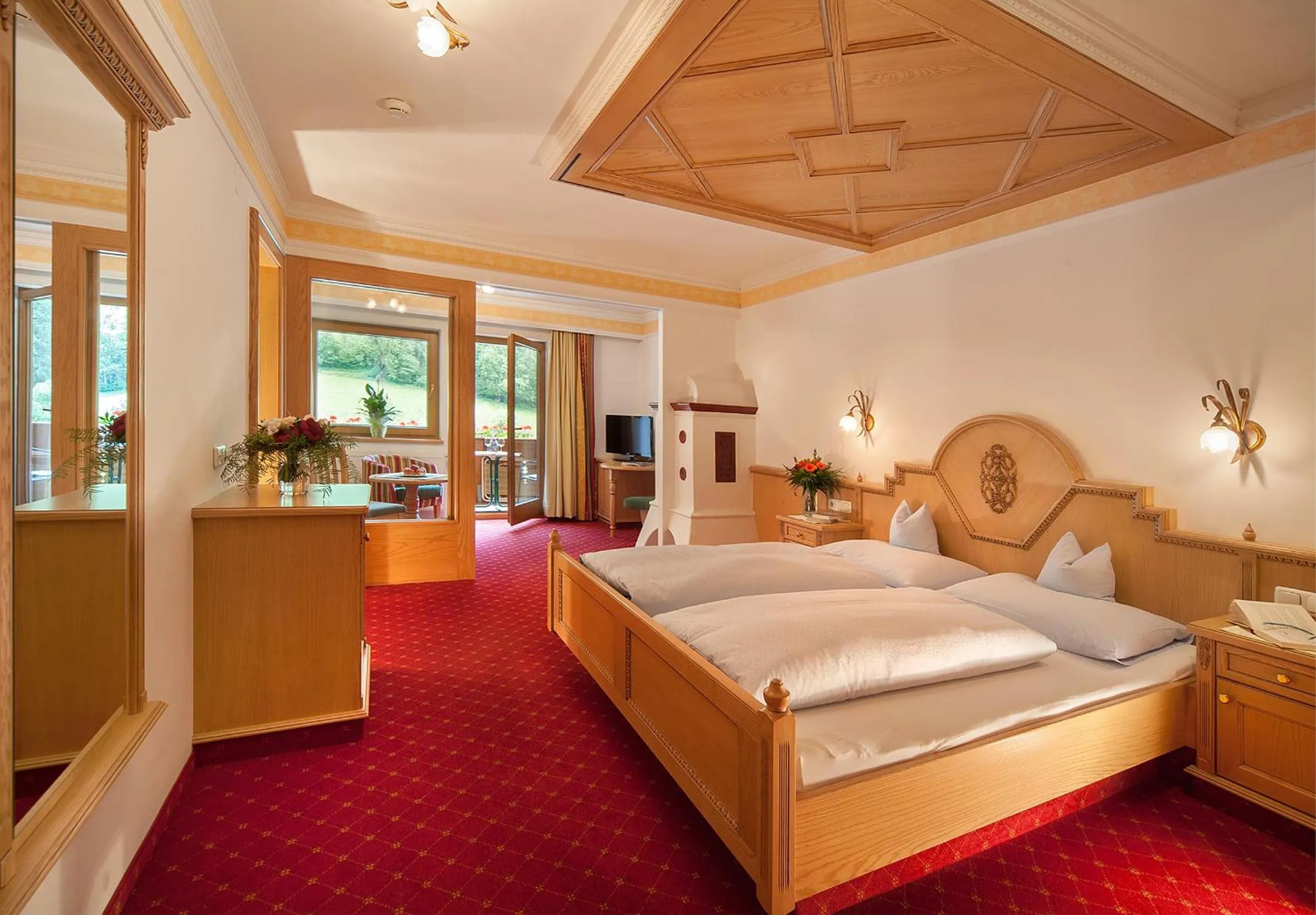 Photo of the whole room, Bed in Landhotel Denggerhof