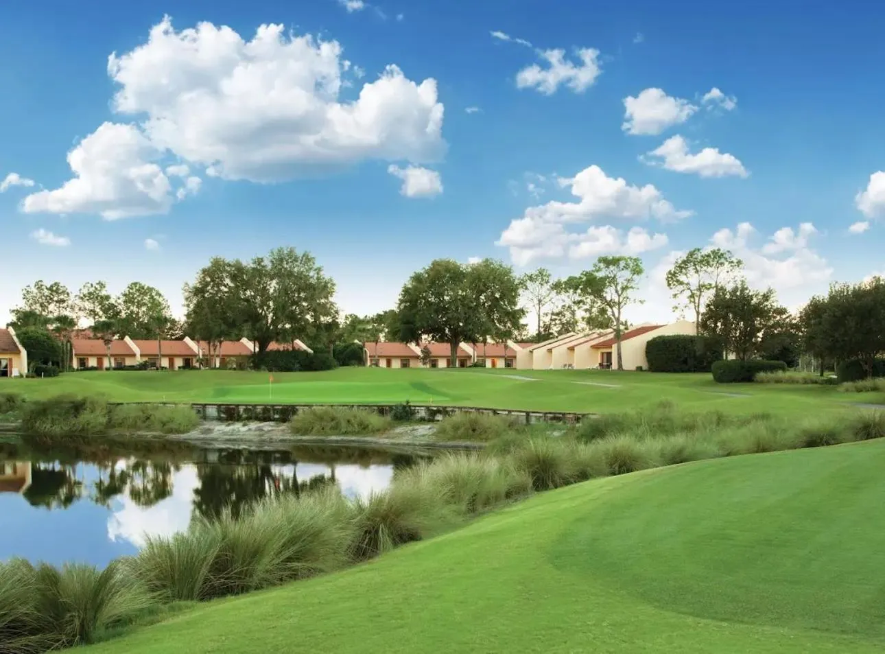 Golfcourse in Super 8 by Wyndham Kissimmee-Orlando