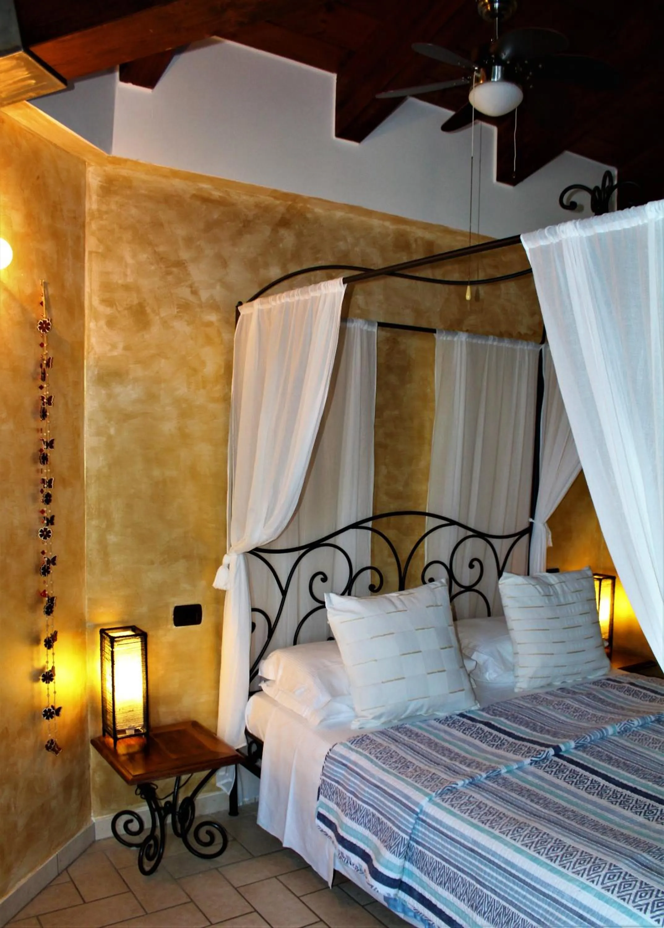 Bed in Antigua B&B