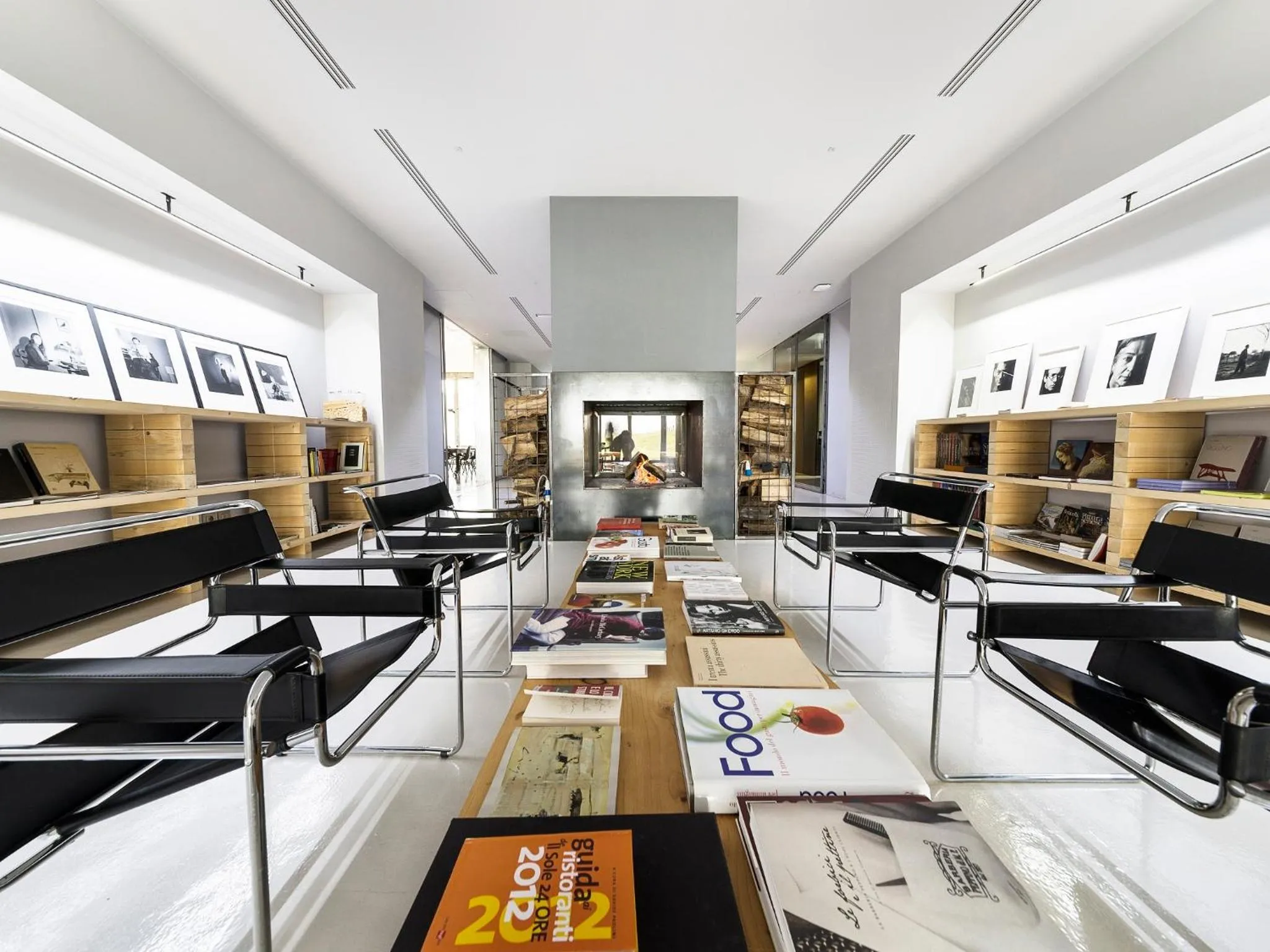 Library in Antonello Colonna Resort & Spa