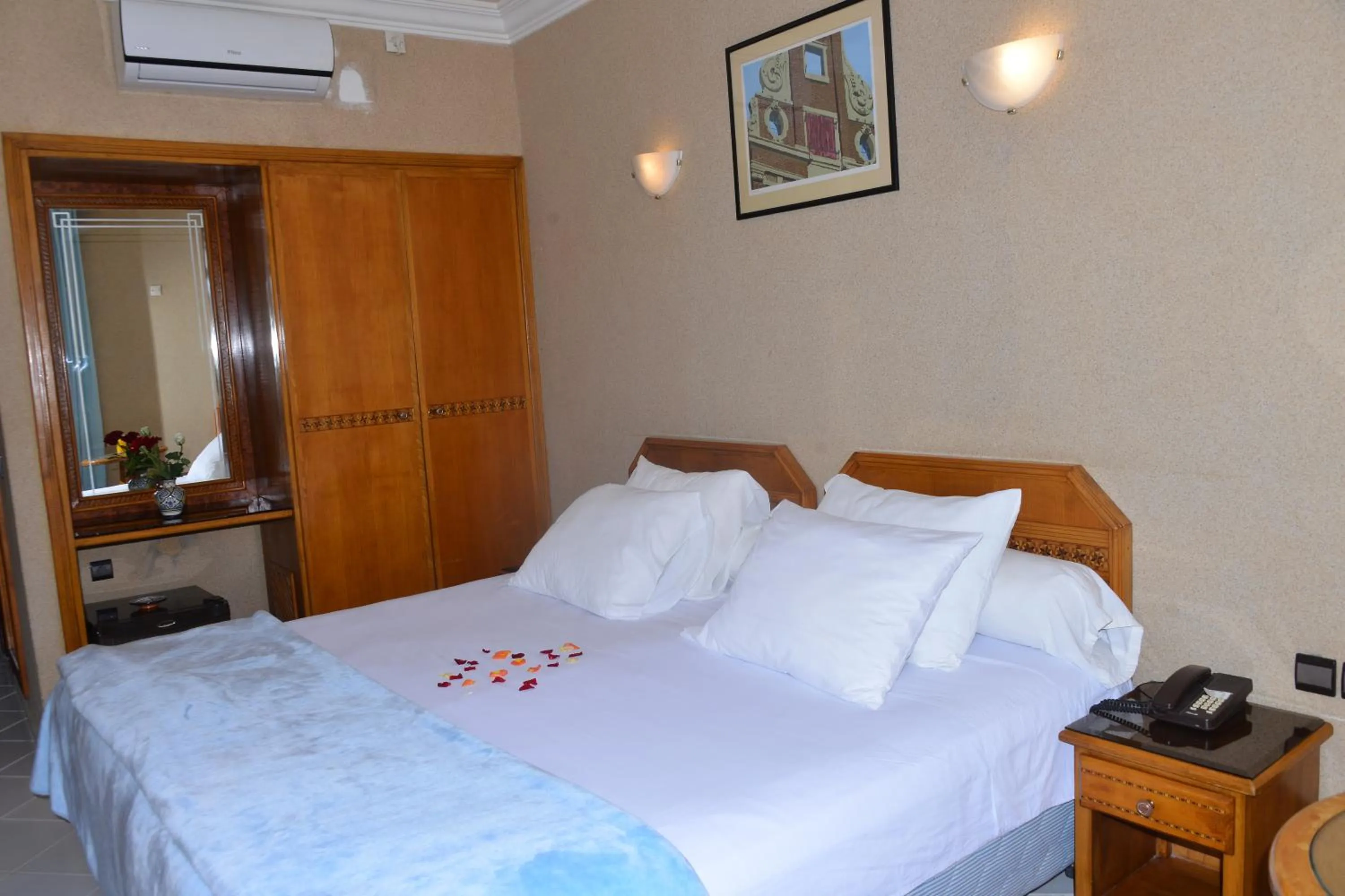 Bed in Hôtel Atlantique Panorama